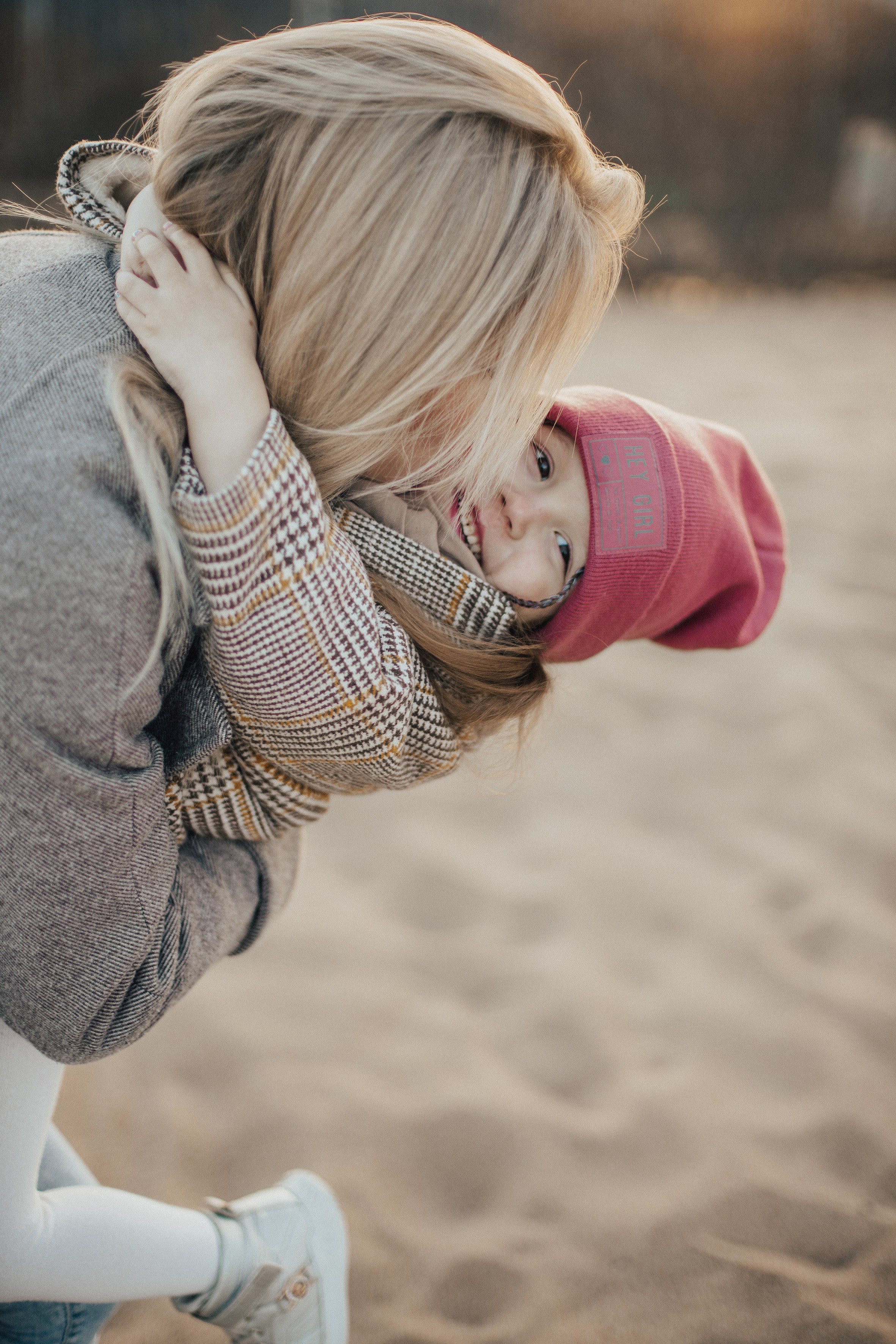 Алиса с мамой на Байкале. Фотограф Слюдянка Иркутск Наталья Кургина