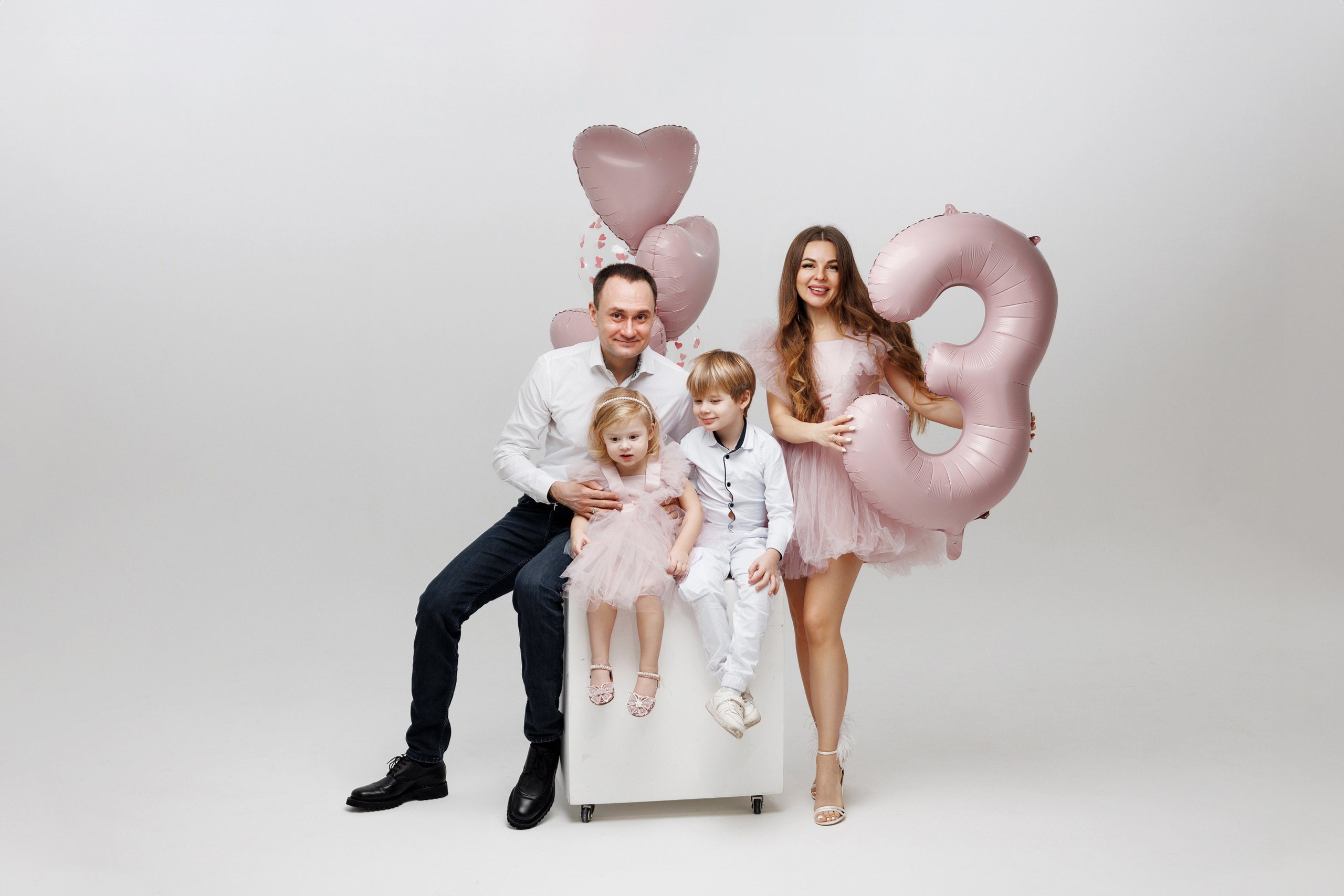 Съемка Дня Рождения Алисы в фотостудии CROSS-STUDIO зал IDEAL. Свадебный и семейный фотограф в Москве и МО Елена Агапова