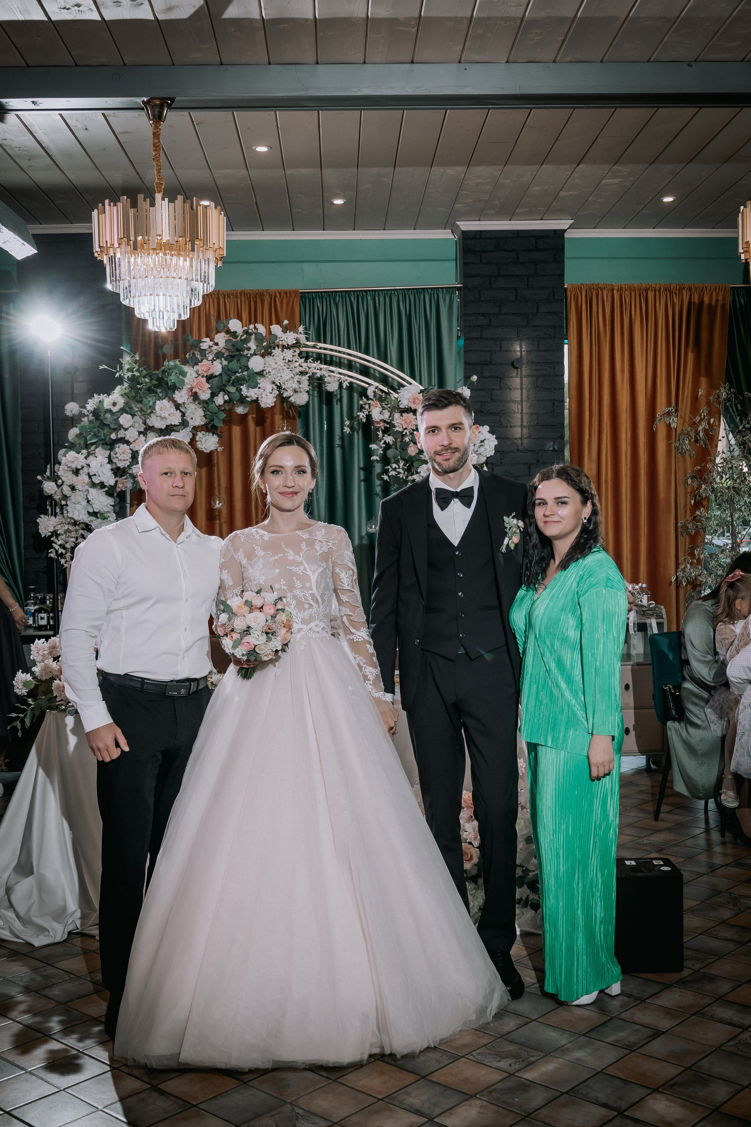 Свадебный день. Дарья и Джем. Свадебная фотография. Арина Рубах
