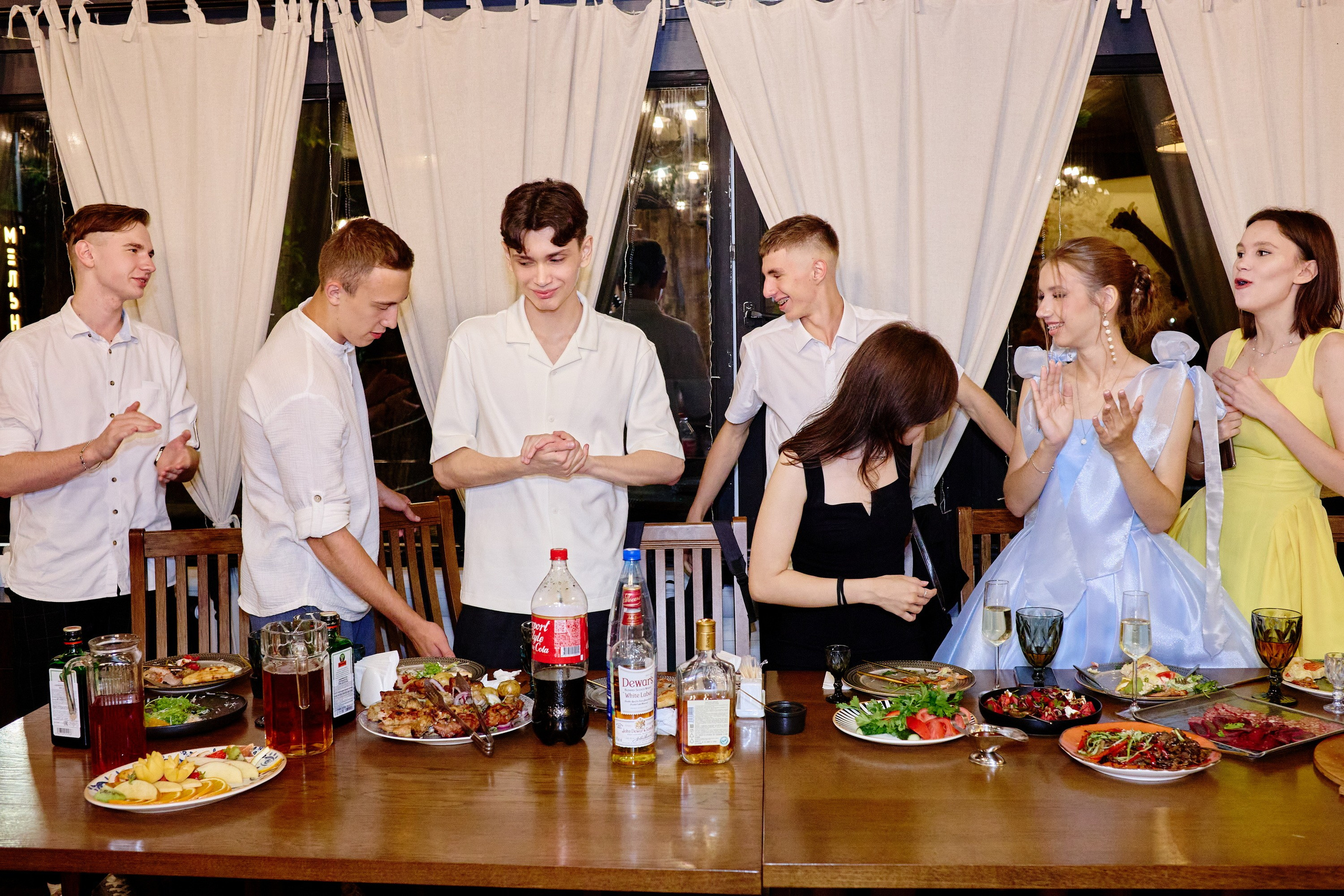 Выпускной 35 Сош. Фотограф Выпускные альбомы Таганрог Сергей Коробченко