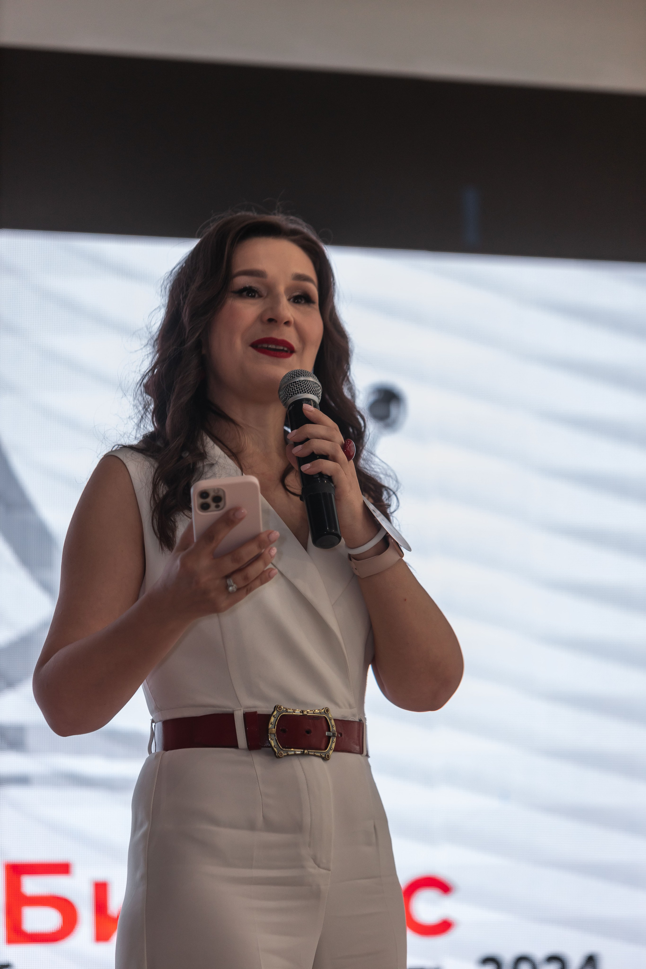 МИССИС БИЗНЕСС 2024. Репортажный фотограф в Новосибирске