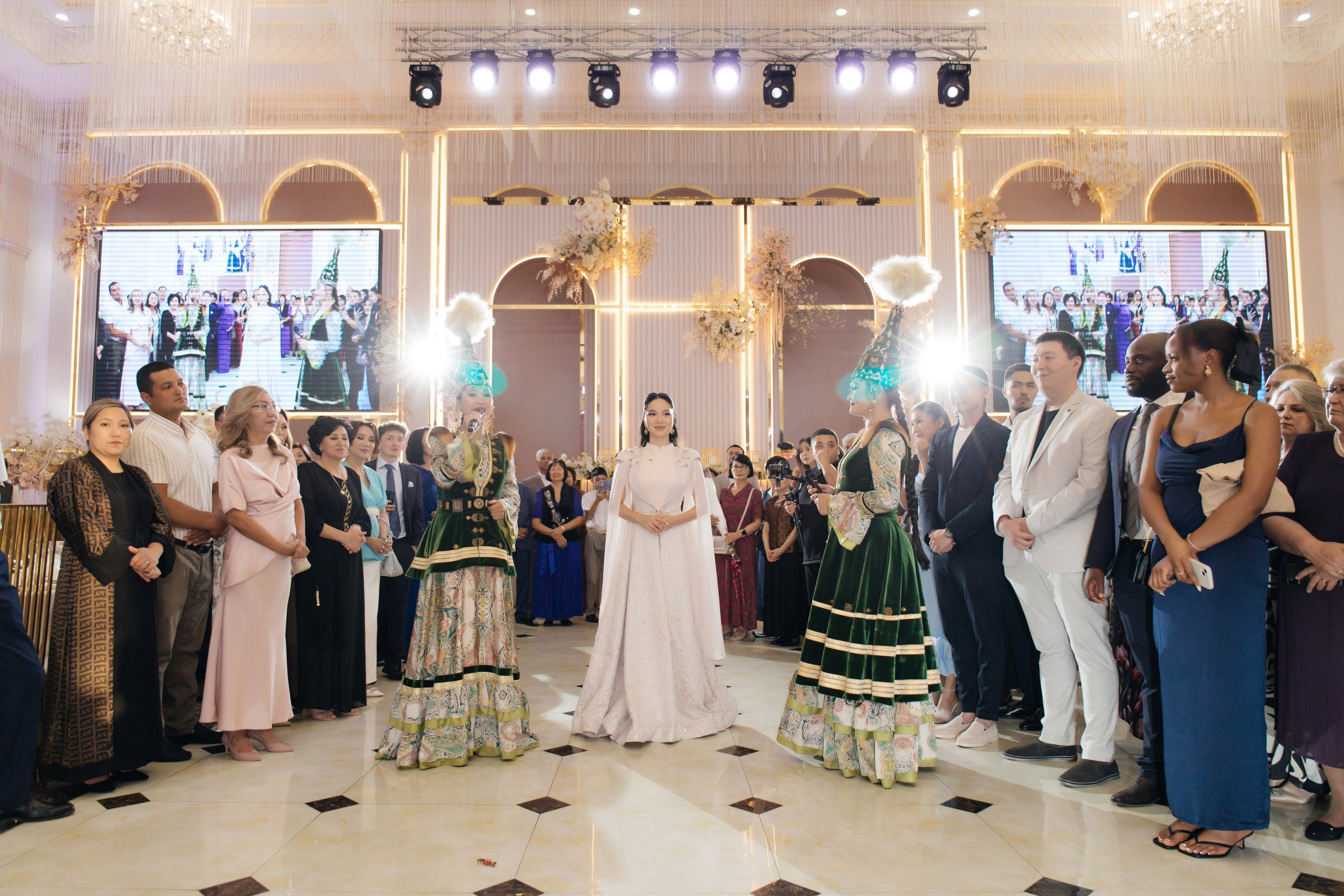 Kamila — Qyz uzatu. Wedding and Love story Photographer