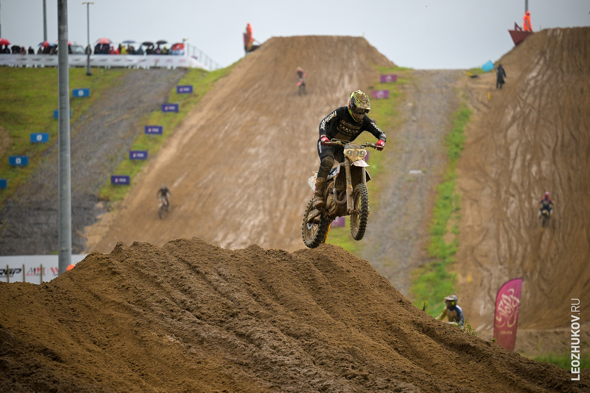 1 round of ММТ RGP russian motocross championships. Sports photographer Leonid Zhukov