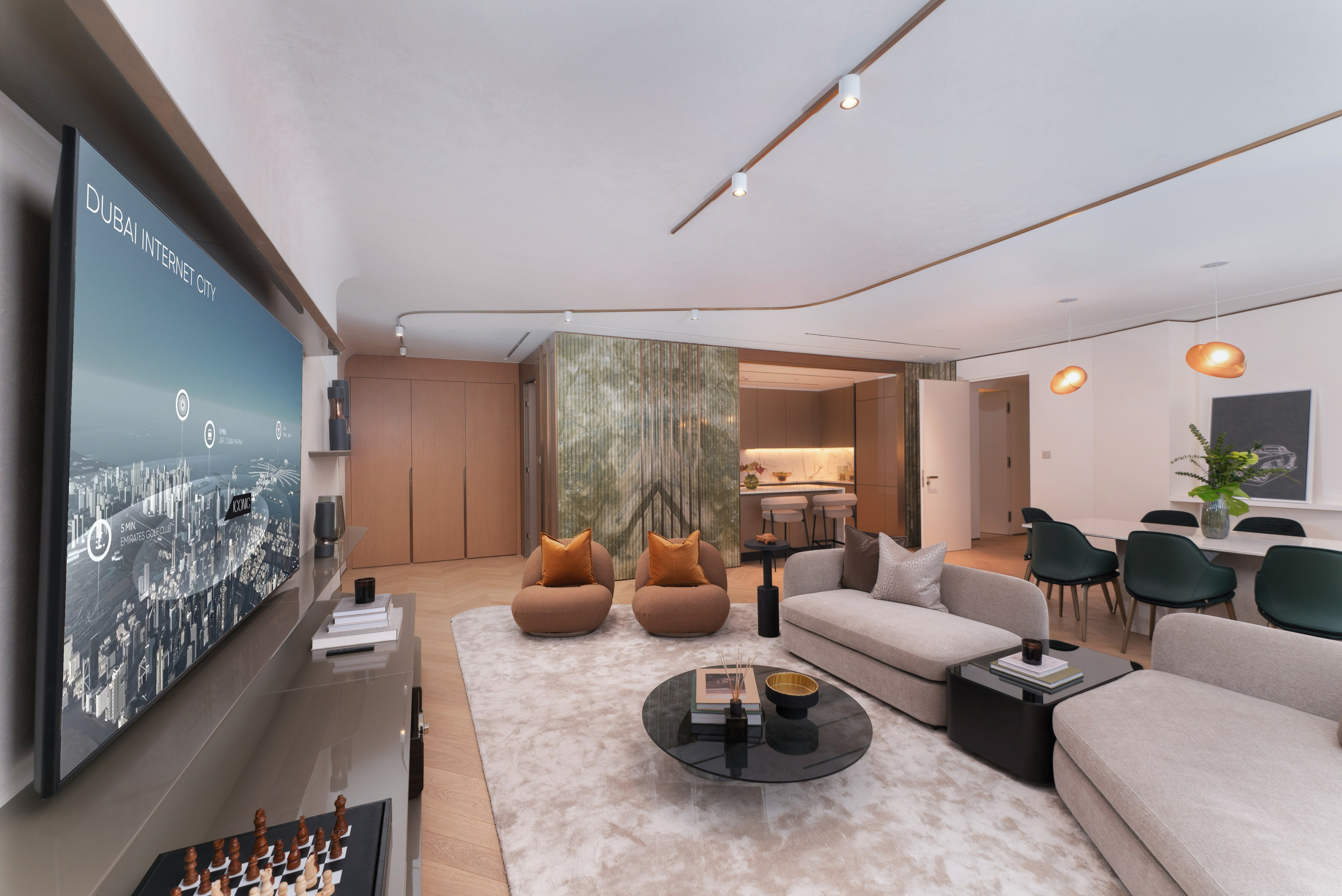 Advertising photographer in Dubai — Maxim Mitrofanov