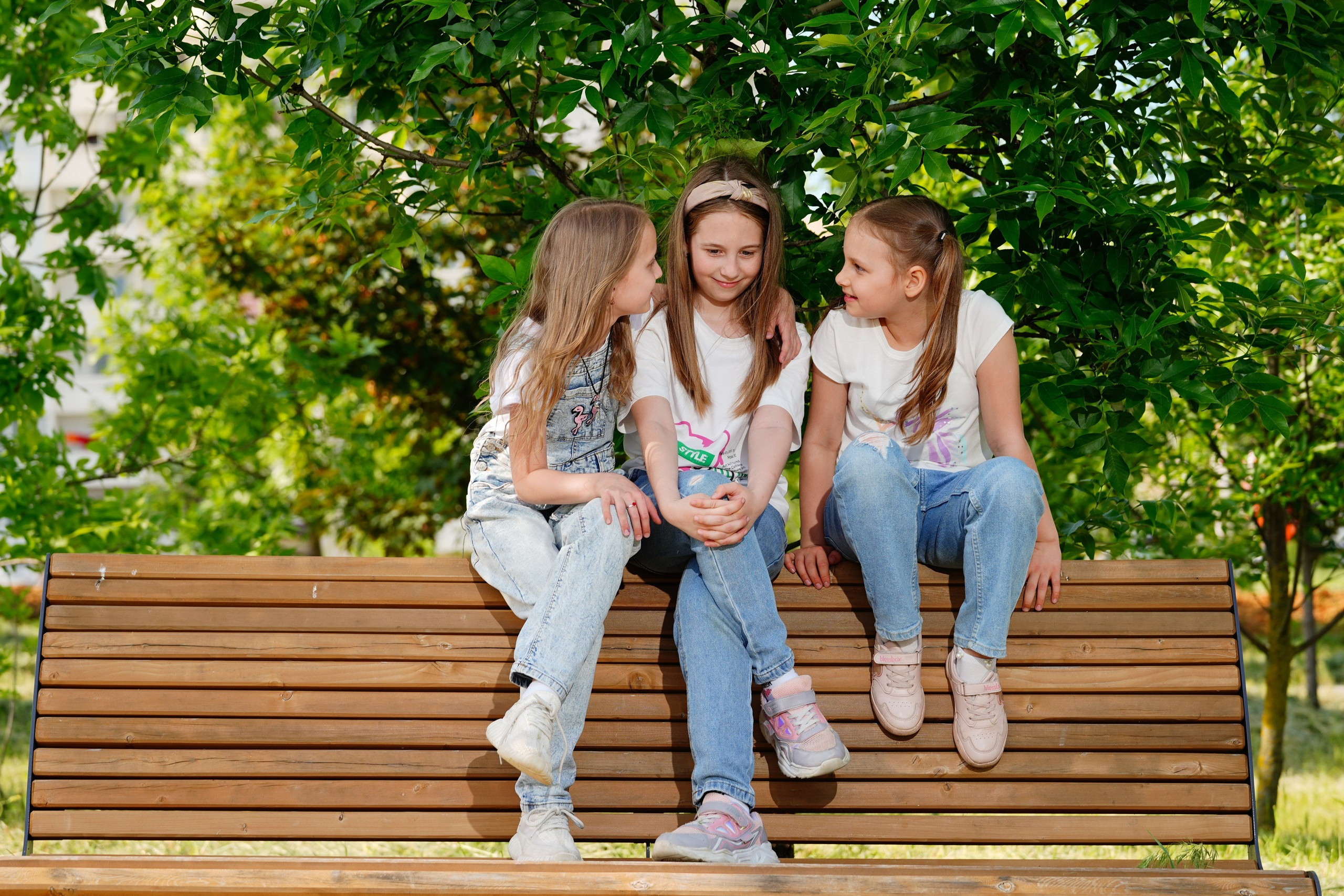 Фотосессия с классом 75 шк 2023. MEMENTO.Выпускные альбомы, школьные, юбилейные и другие книги. Ростов-на-Дону