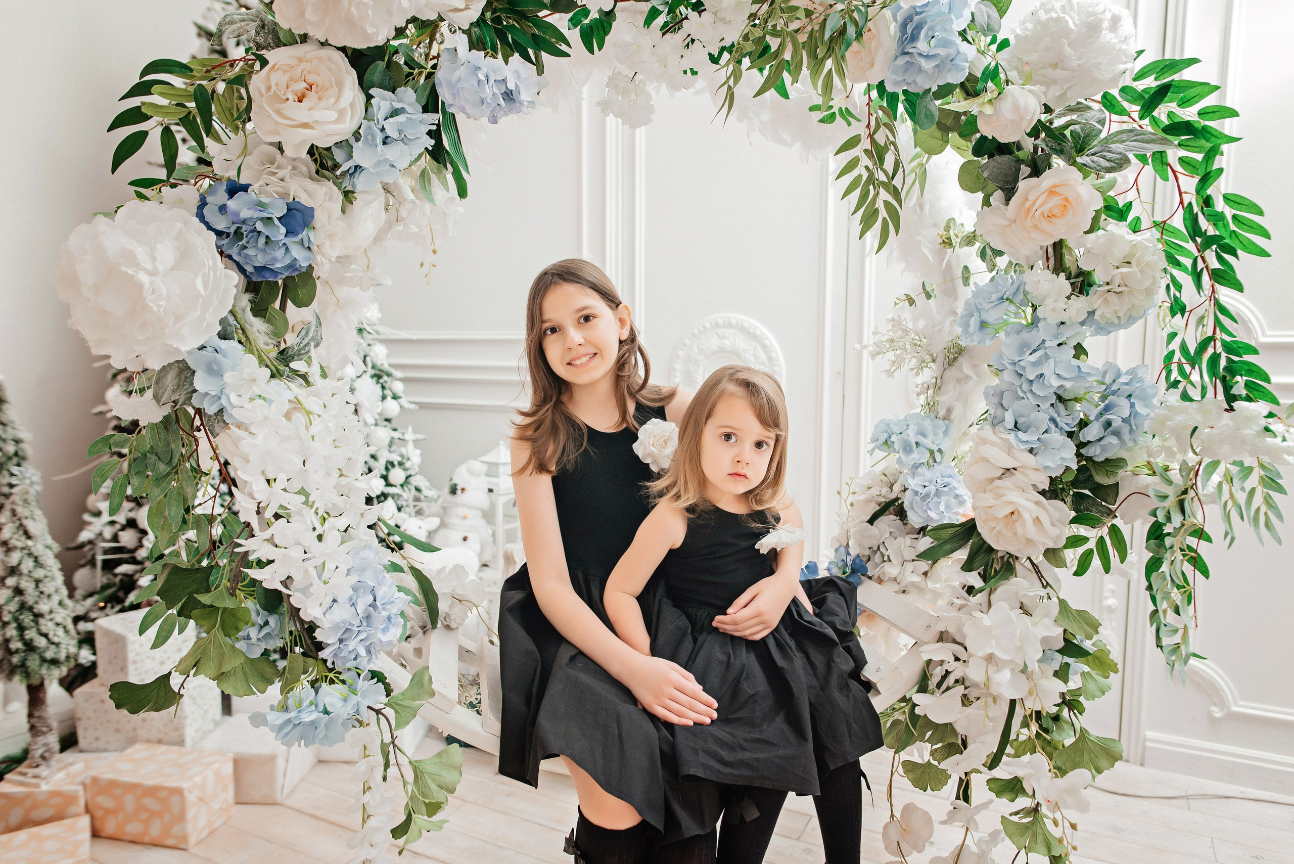 С шарами у моря. Детский и семейный фотограф выпускной альбом Приморско-Ахтарск