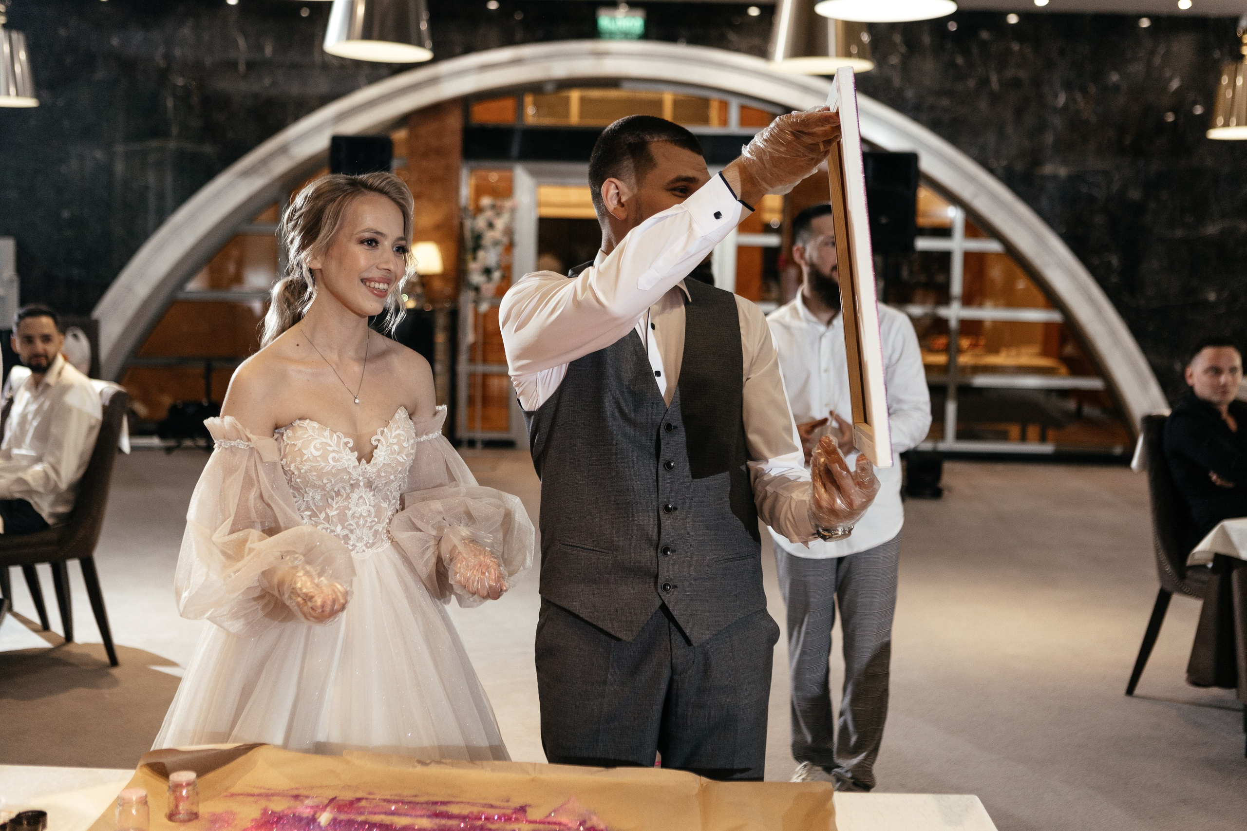 Свадебный фотограф Уфа — Руслан ГабдлисламовЖивые эмоции, красивые кадры, воспоминания на всю жизнь.Работаю по всей Республике Башкортоста. Свадебный фотограф Уфа Руслан Габдлисламов