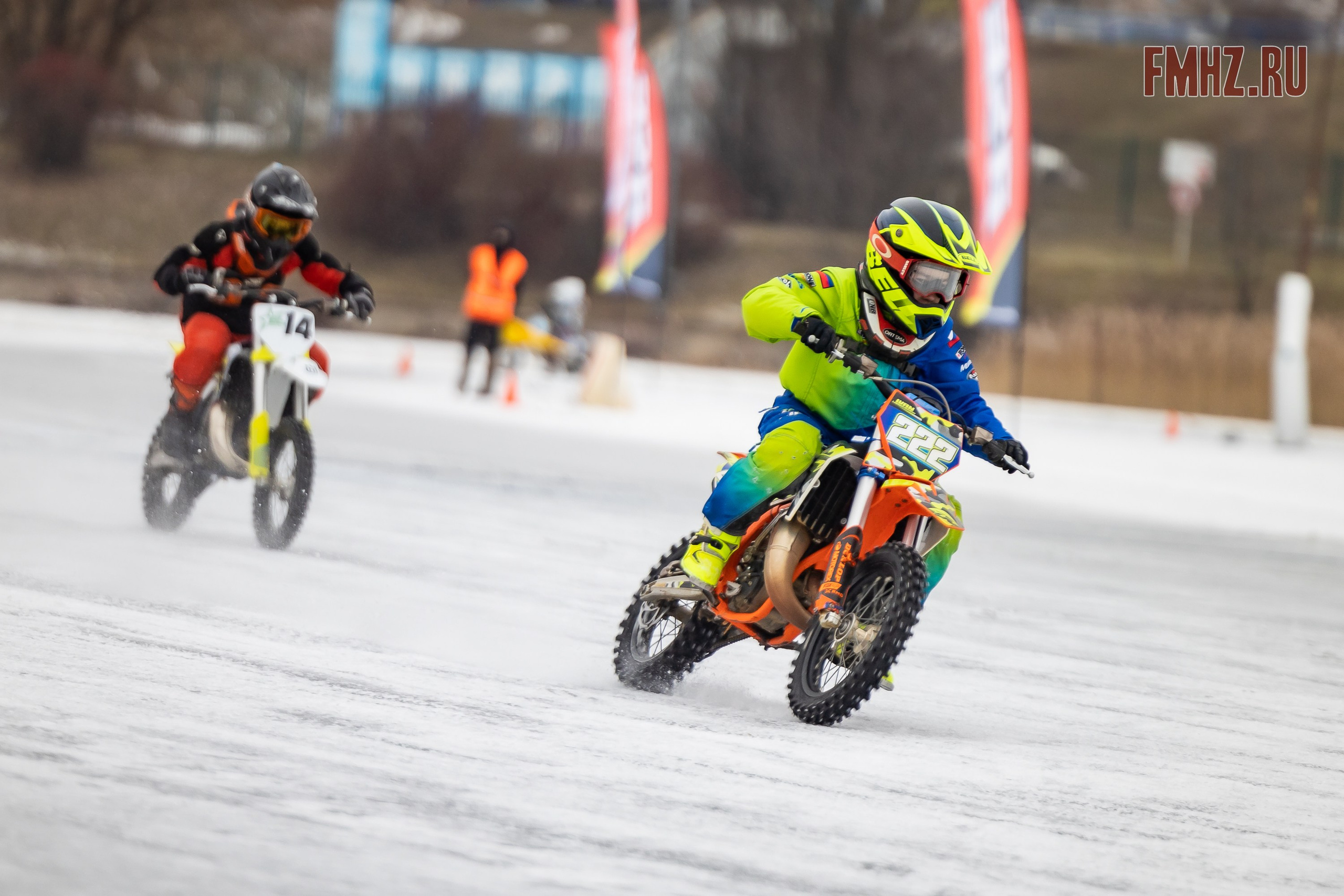 Первый этап Кубка МФР по мотокроссу на льду Большого Крылатского пруда в Москве. 8 февраля 2025 г. Фотограф Владимир Охрименко