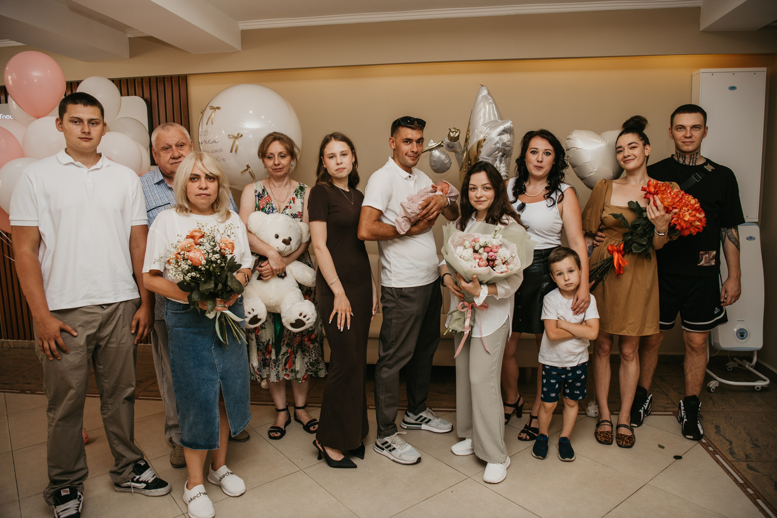 Выписка Ариночки. Ерамишанцква. Фотограф на выписку из роддома в Москве и МО