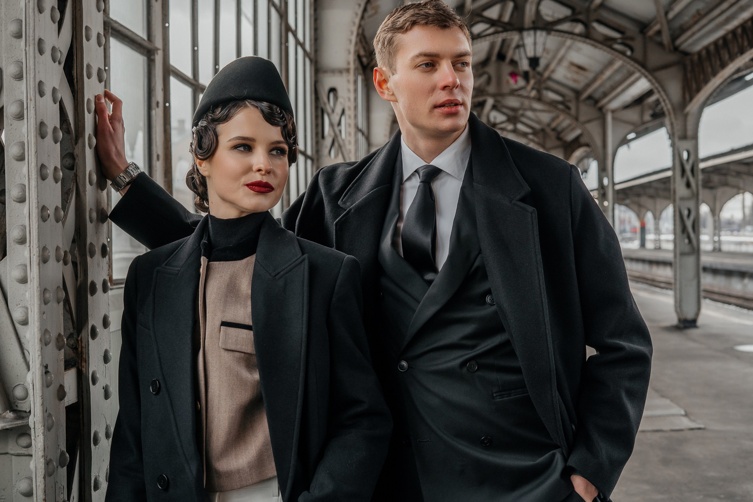 Витебский вокзал Петр и Марина. Ольга Брайт Семейный и Контент Фотограф в Санкт-Петербурге