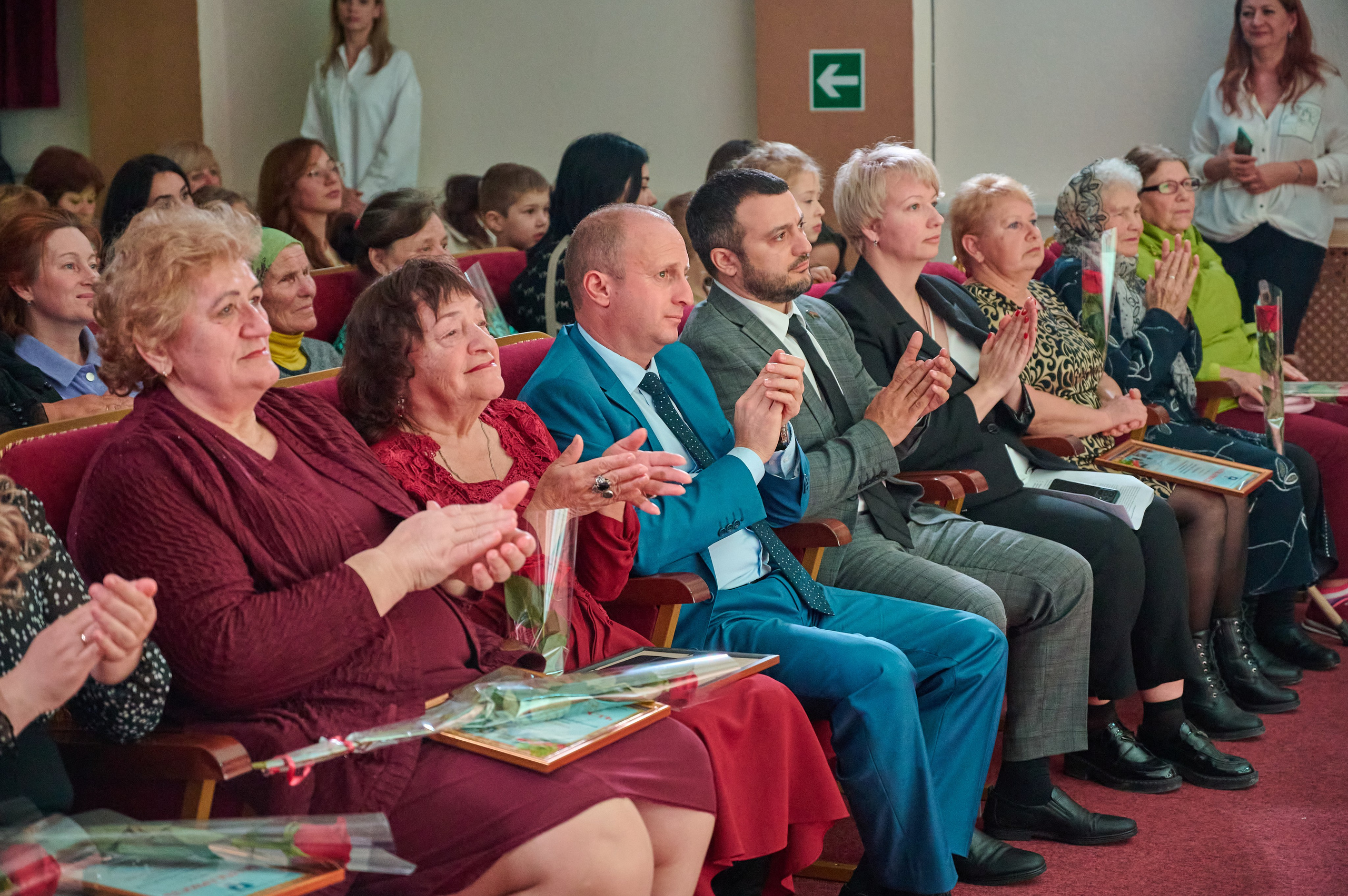 8 марта Виноградный. Жизнь курорта Кабардинка в фотографиях