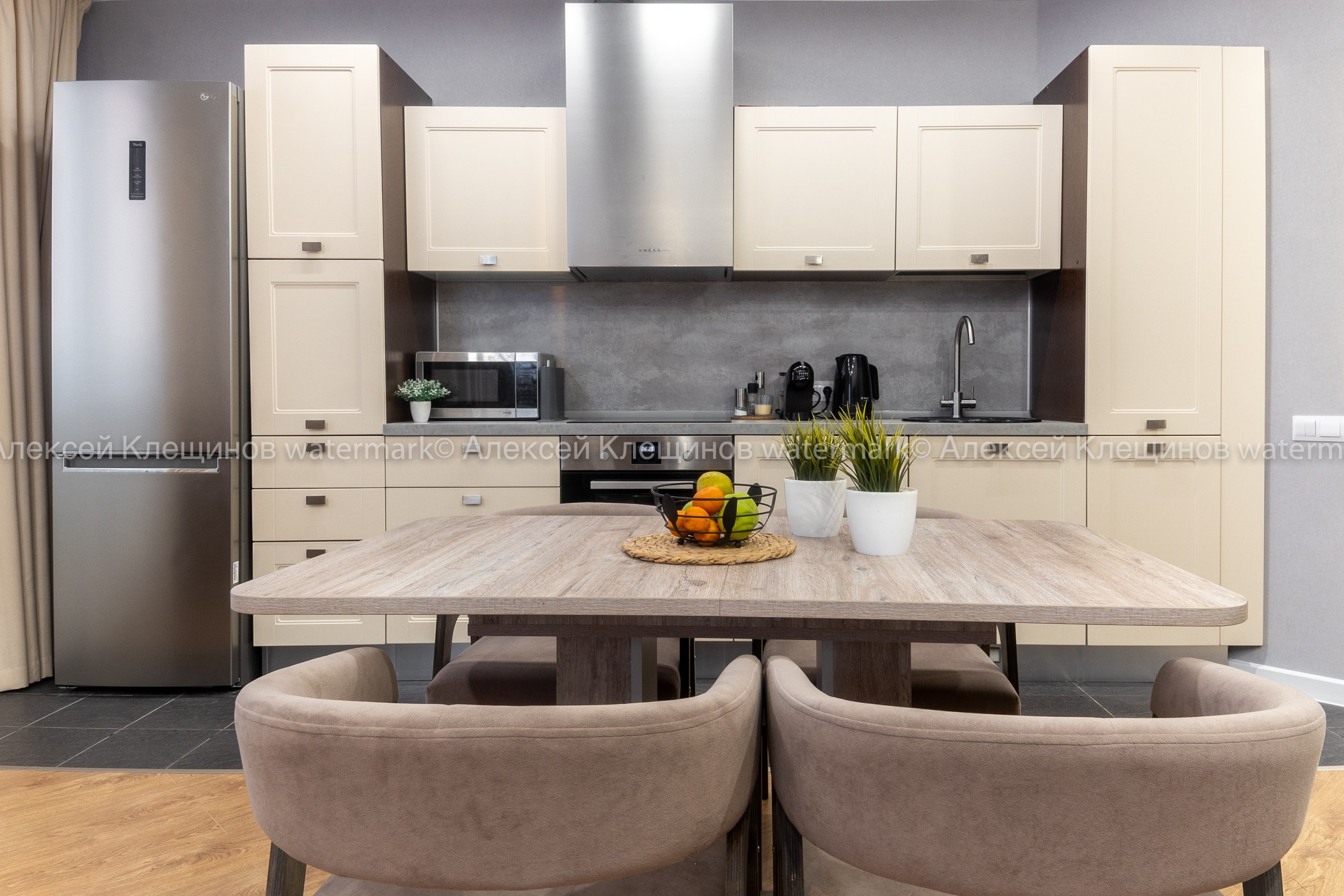 Квартира 100 м² «Нескучный серый и розовый фламинго». Батракова Наталья дизайнер интерьеров Санкт-Петербург Москва Архангель