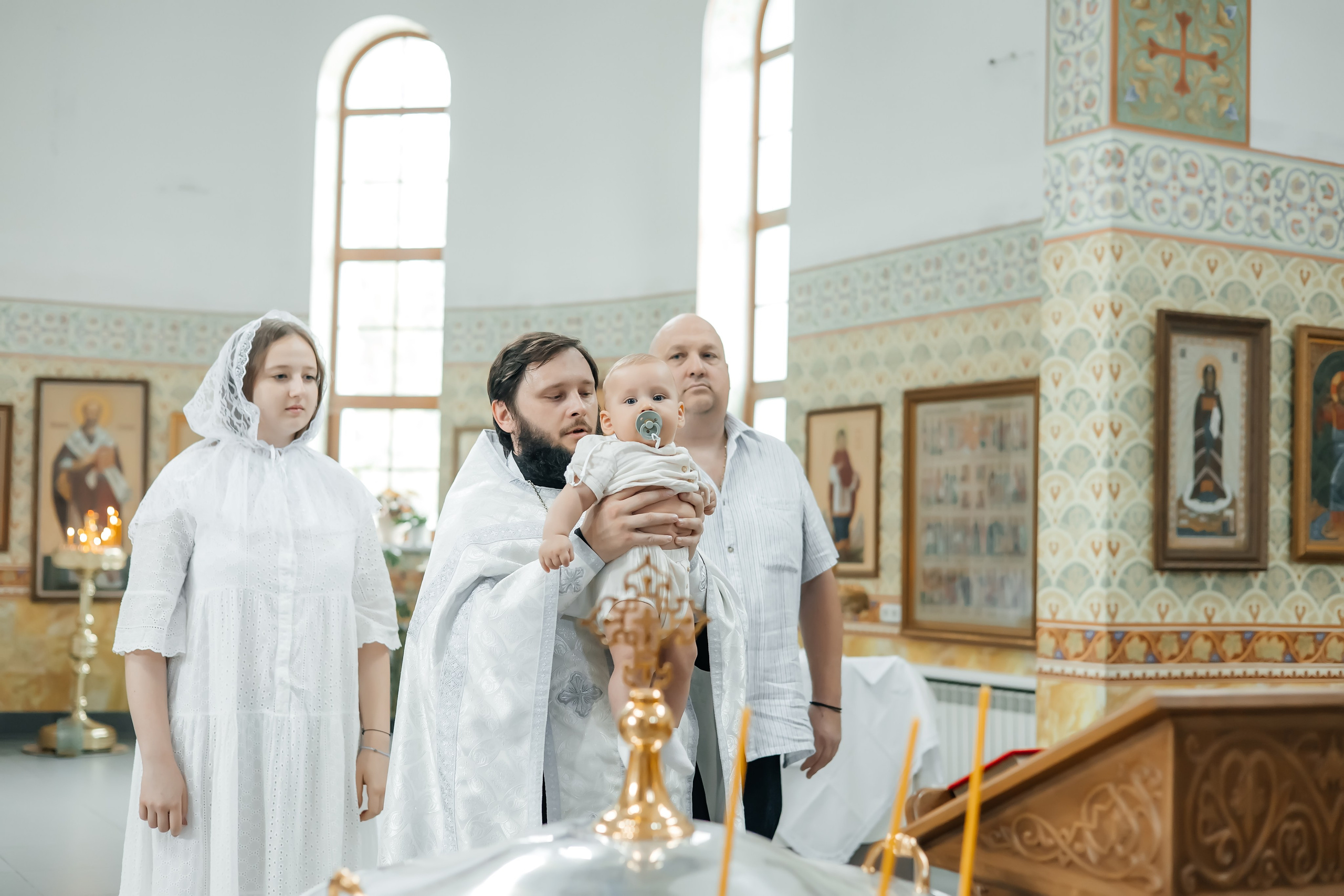 Крещение Платона в Храме Саввы Сторожевского в Измайлове. Фотограф на крещение и венчание Москва  Надежда Баланина