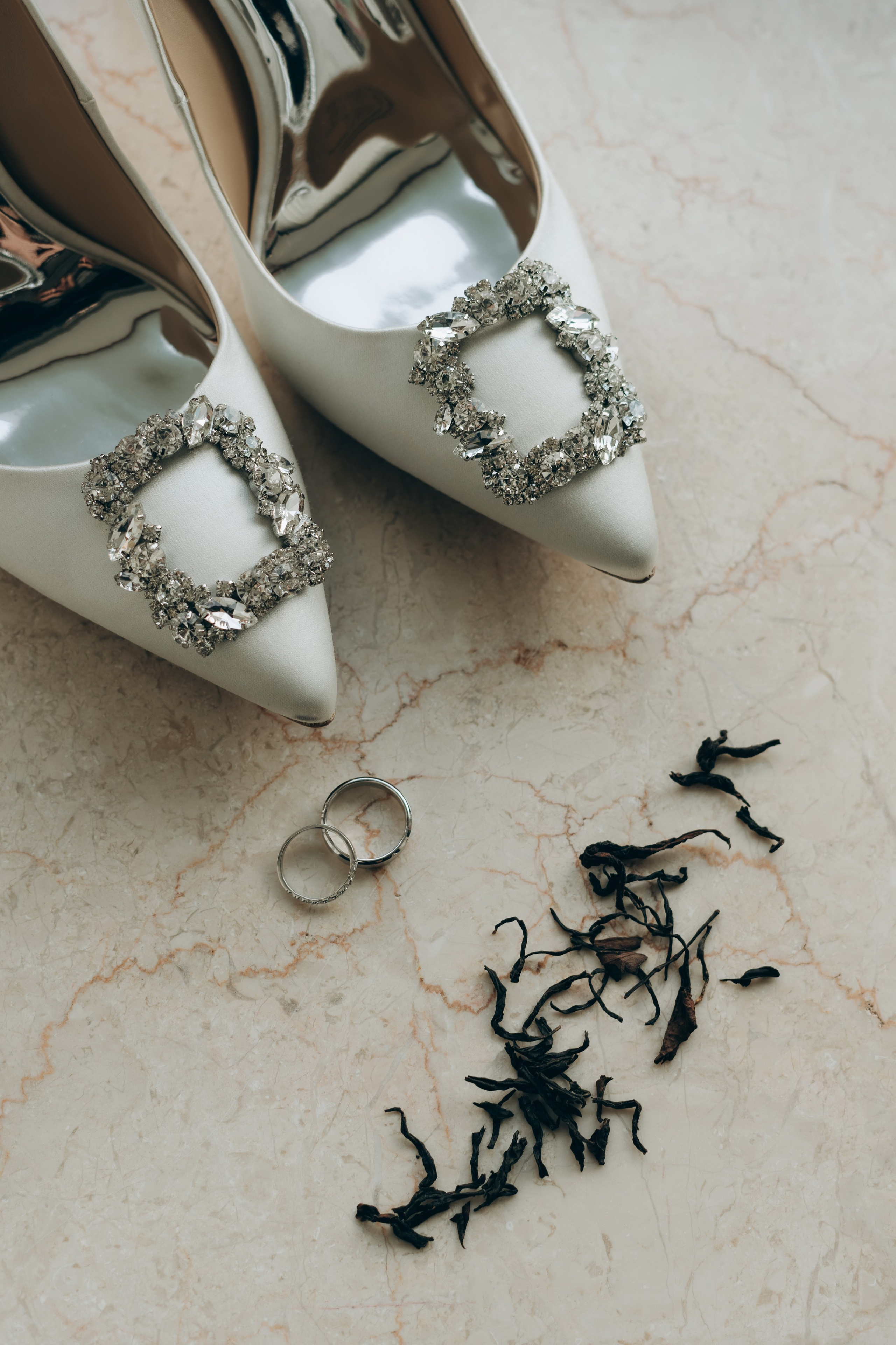 Свадебная фотосессия в Москве / Библиотека-читальня им. А. С. Пушкина. Фотограф Москва Виктория-Антуанетта