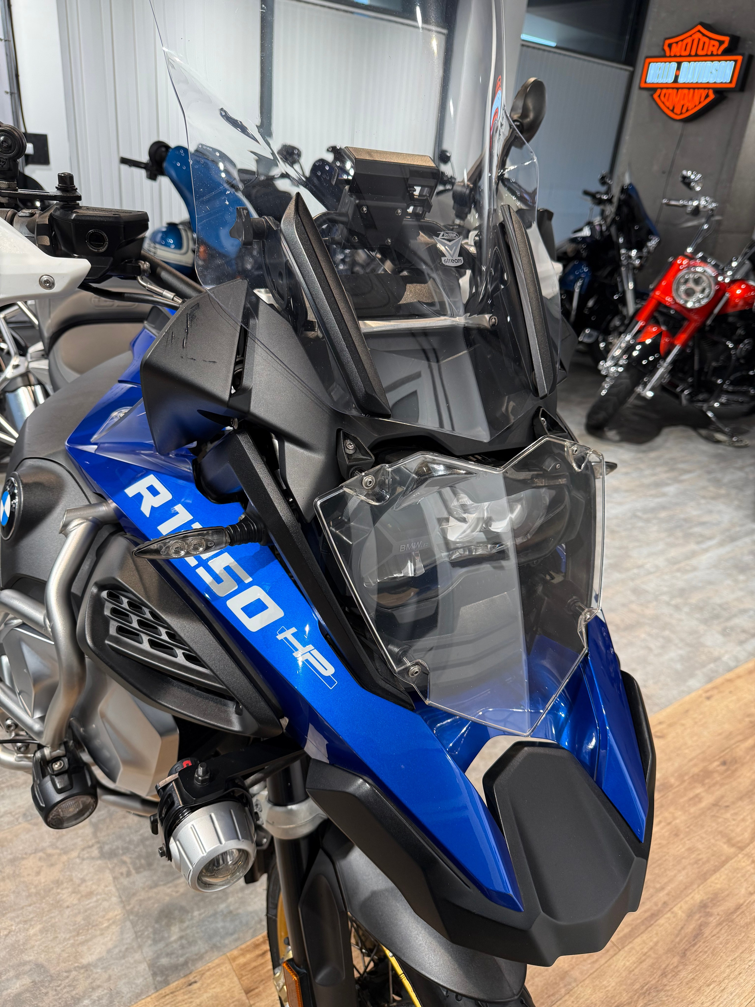 BMW R1250GS ADV Rallye HP. Hello Davidson, Москва. Только хорошие мотоциклы…