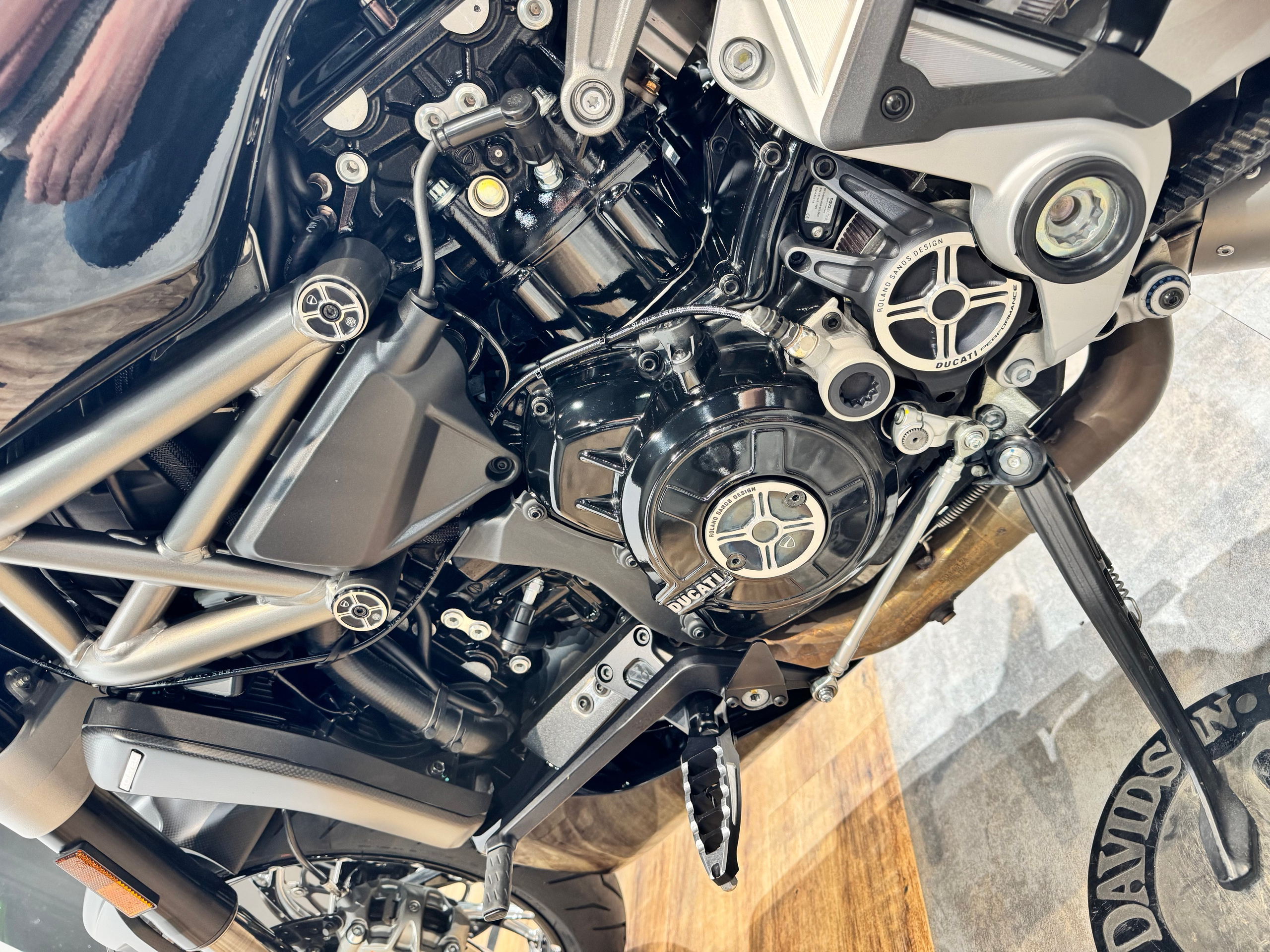 Harley Davidson Ducati xDiavel S (Termignoni) — купить мотоцикл. Hello Davidson, Москва. Только хорошие мотоциклы…