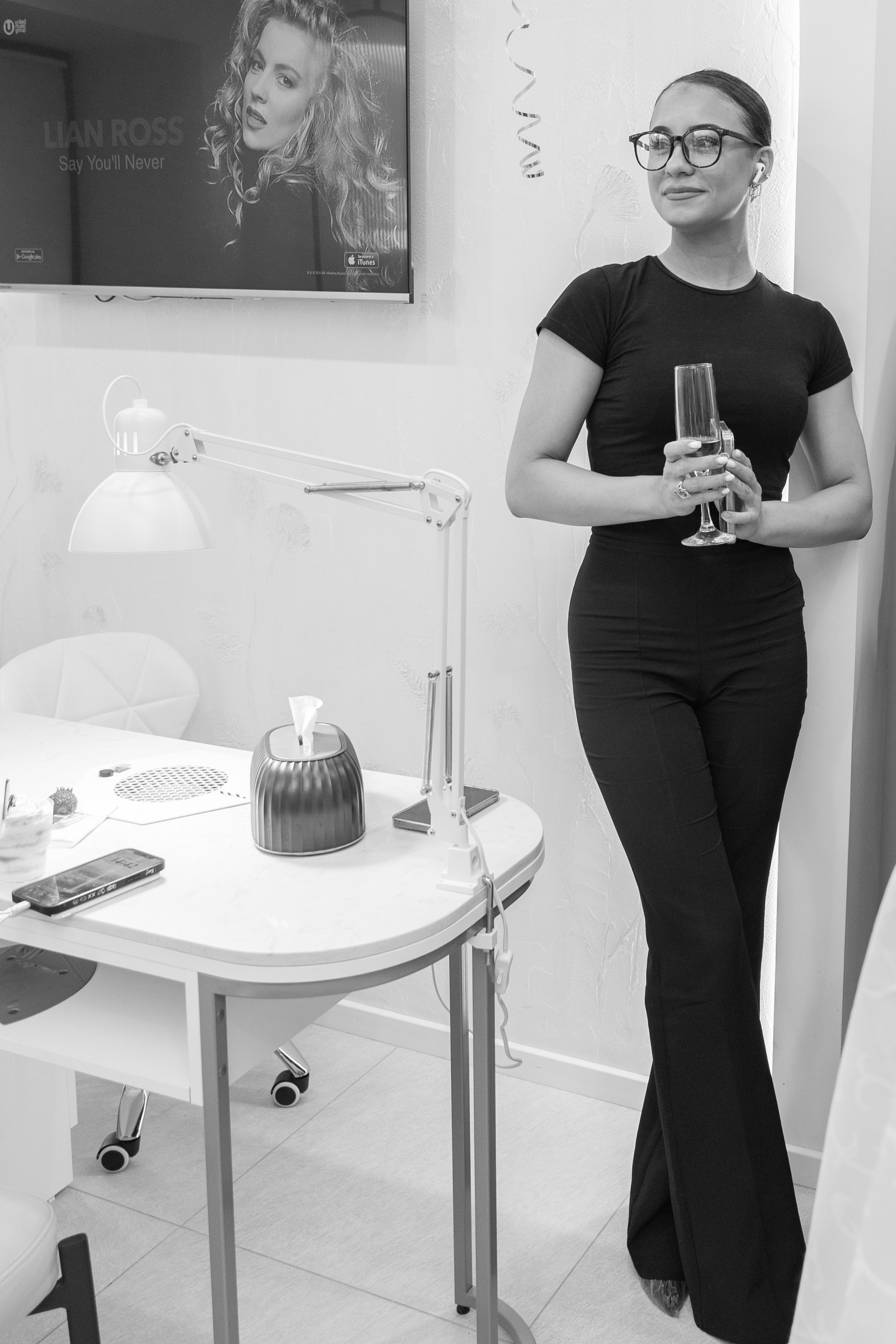 Открытие салона красоты 50 Оттенков. Выпускные альбомы во Владивостоке