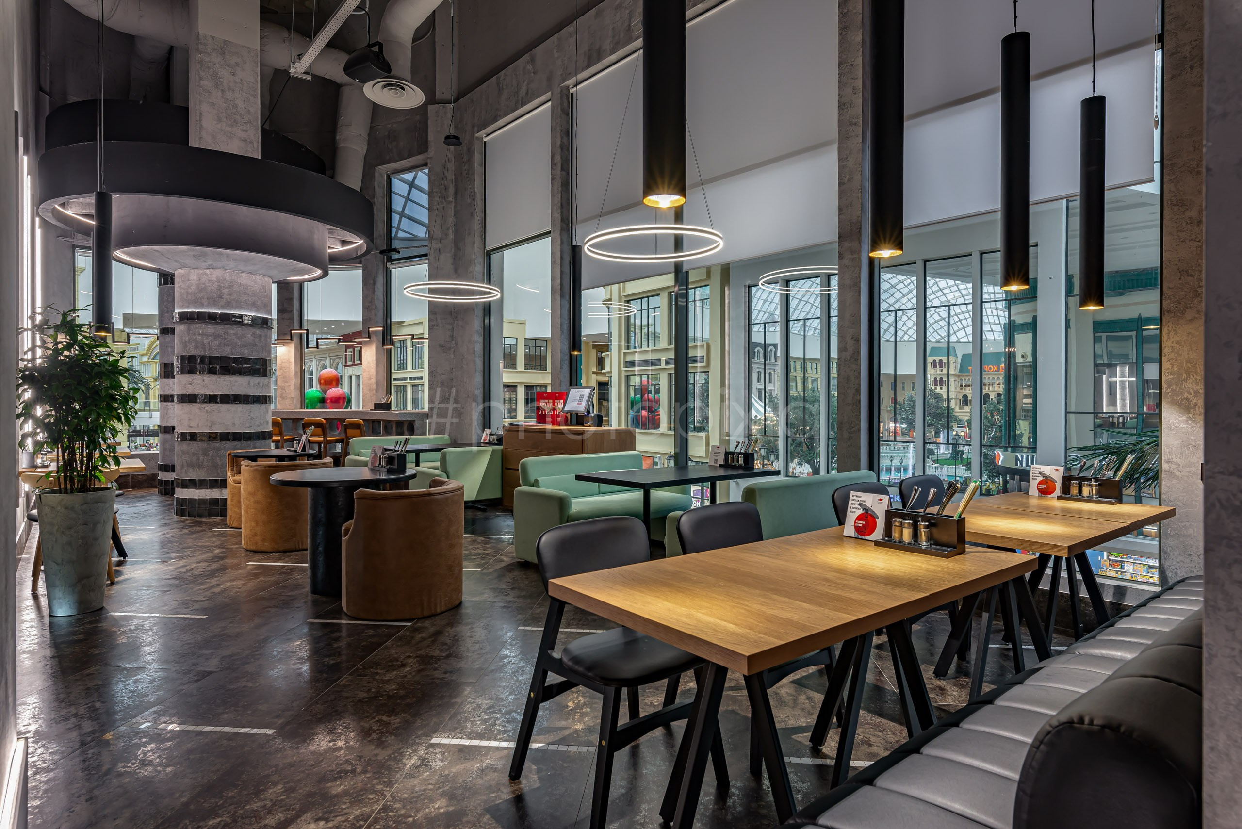 Фотосъёмка ресторанов IL Патио и Планета Суши. Интерьерная съёмка и виртуальные туры — Интерьерный фотограф Кузнецов Сергей (photopixiq)