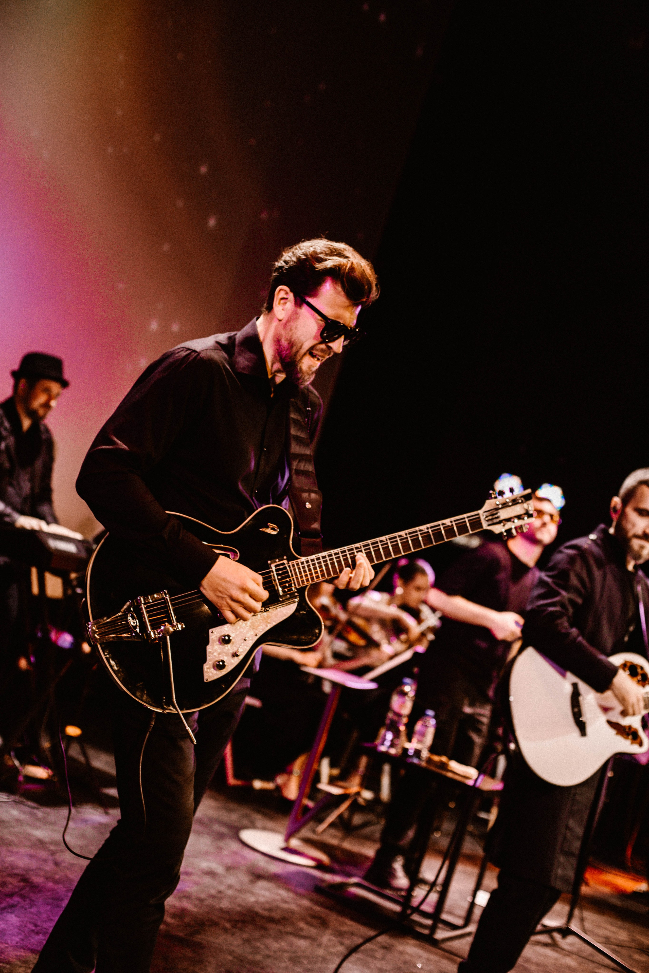Рекорд. Герои нашего времени со струнным оркестром. Фотограф в Нижнем Новгороде