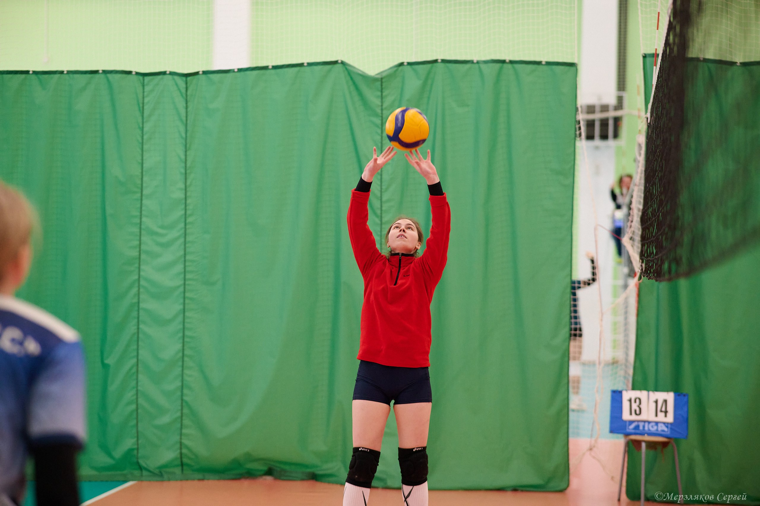 Новогодний волейбольный турнир. Ижевск. 16.12.23. Спортивный репортажный фотограф в Ижевске Сергей Мерзляков