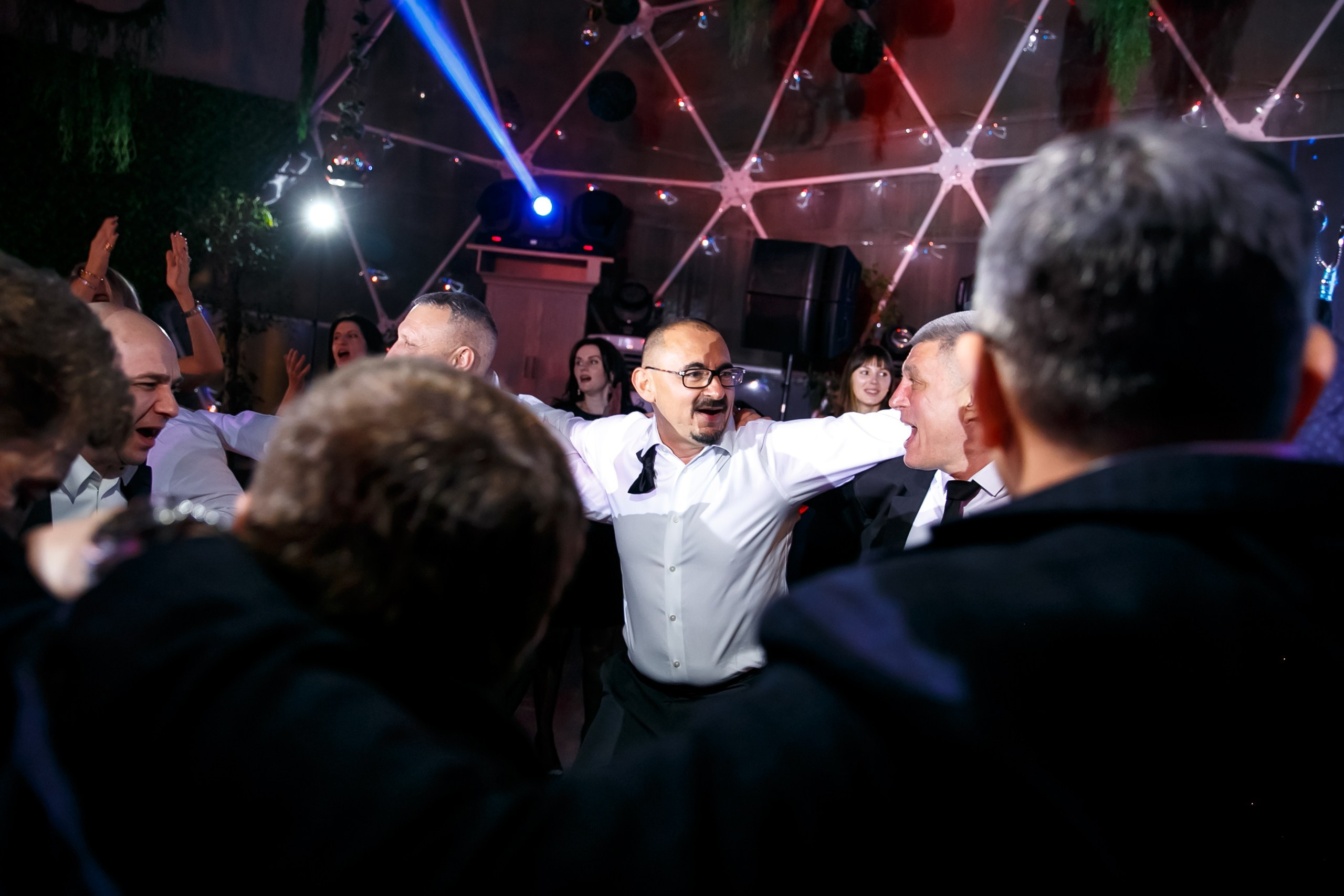 Ход Короля. Свадебное фото и видео в Ростове-на-Дону, Краснодаре, Москве и Крыму