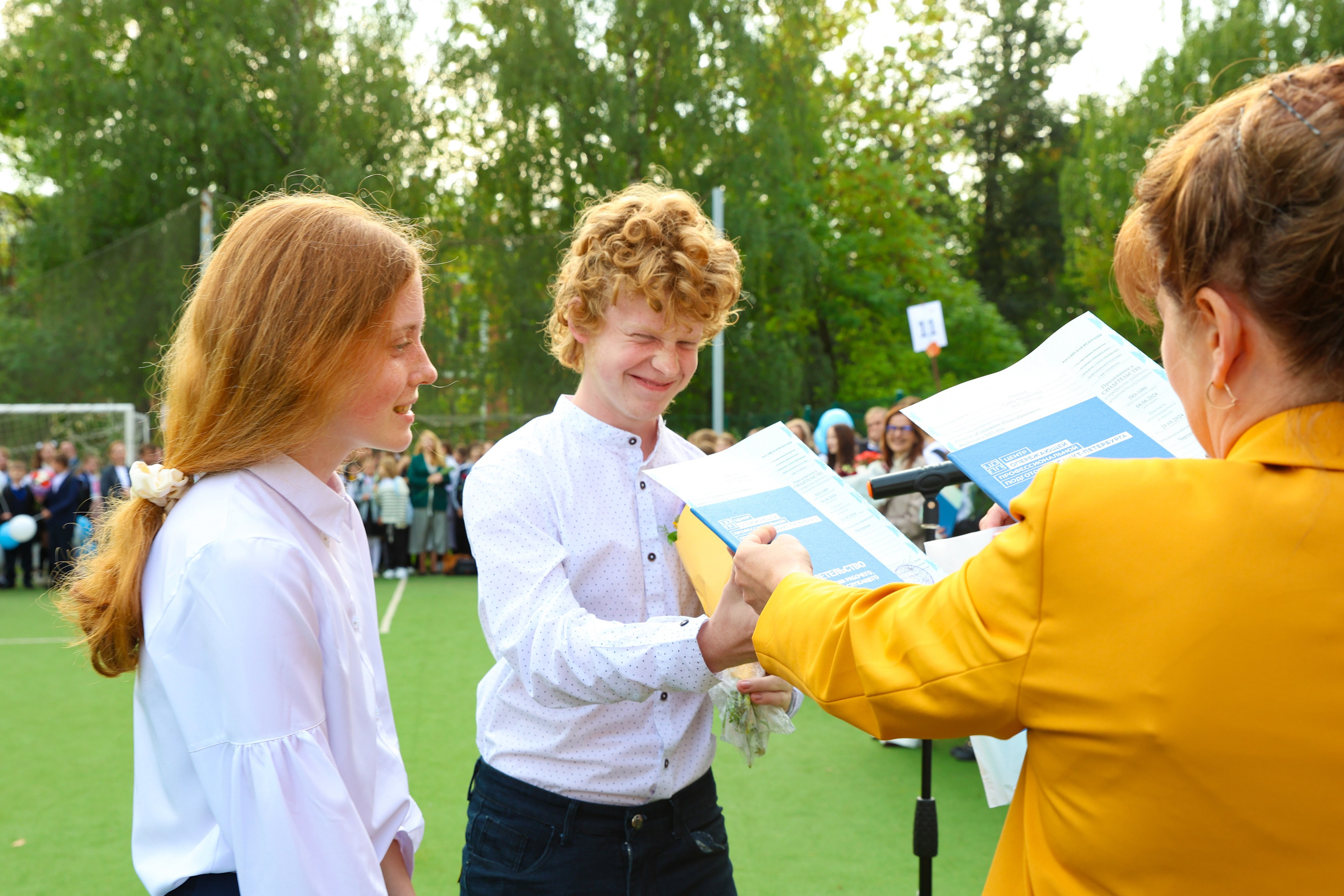 1 сентября в школе № 500. Фотограф Дарья Попова