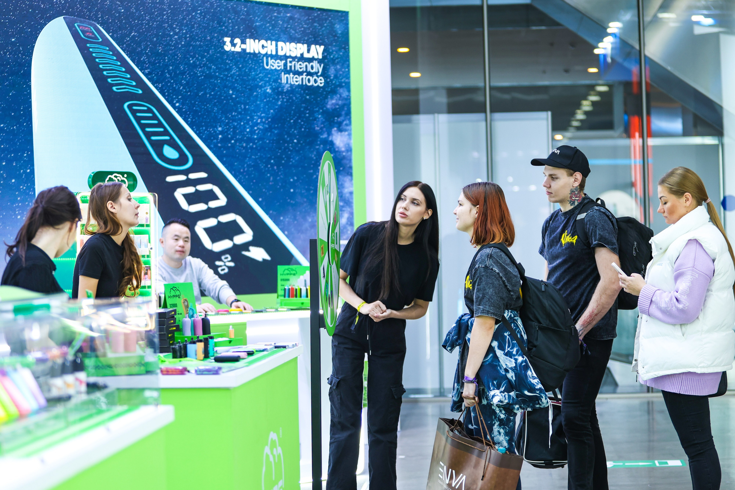 Стенд Hyppe на Vape Club Show. Фотограф Дарья Попова