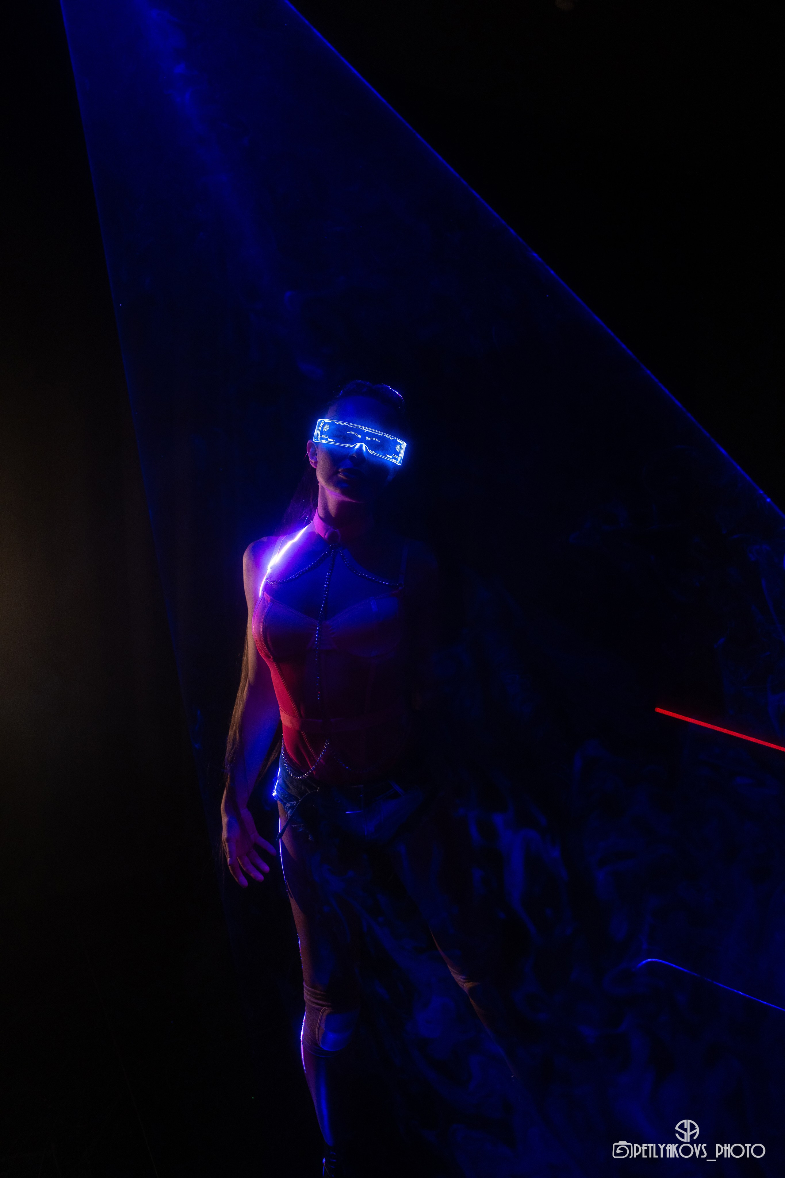Студийная съёмка с лазером. Фотограф, видеограф Пятигорск, Ставрополь, Ессентуки, Petlyakovs_photo