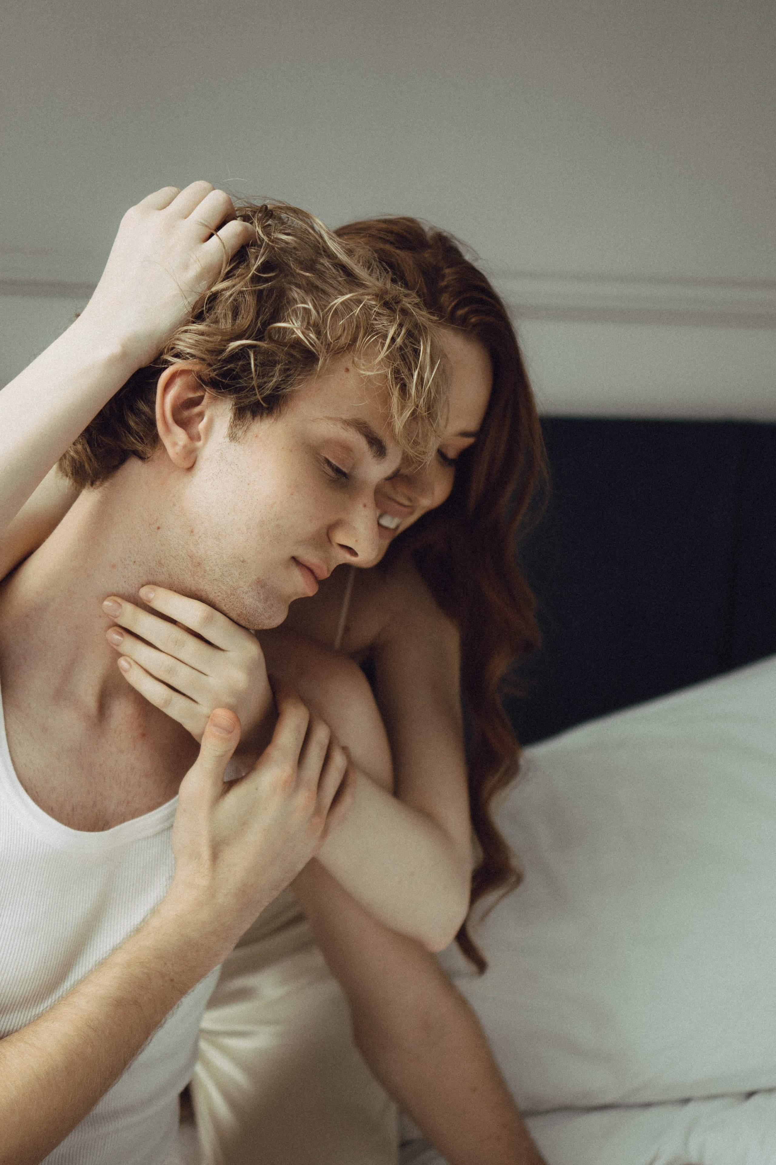 СВАДЕБНАЯ СЬЕМКА В ОТЕЛЕ. СБОРЫ ЖЕНИХА И НЕВЕСТЫ И ТАКЖЕ ТОР И ПОДГОТОВКА К ПРОГУЛКЕ. Профессиональный фотограф, Санкт-Петербург — Виктория Богомолова