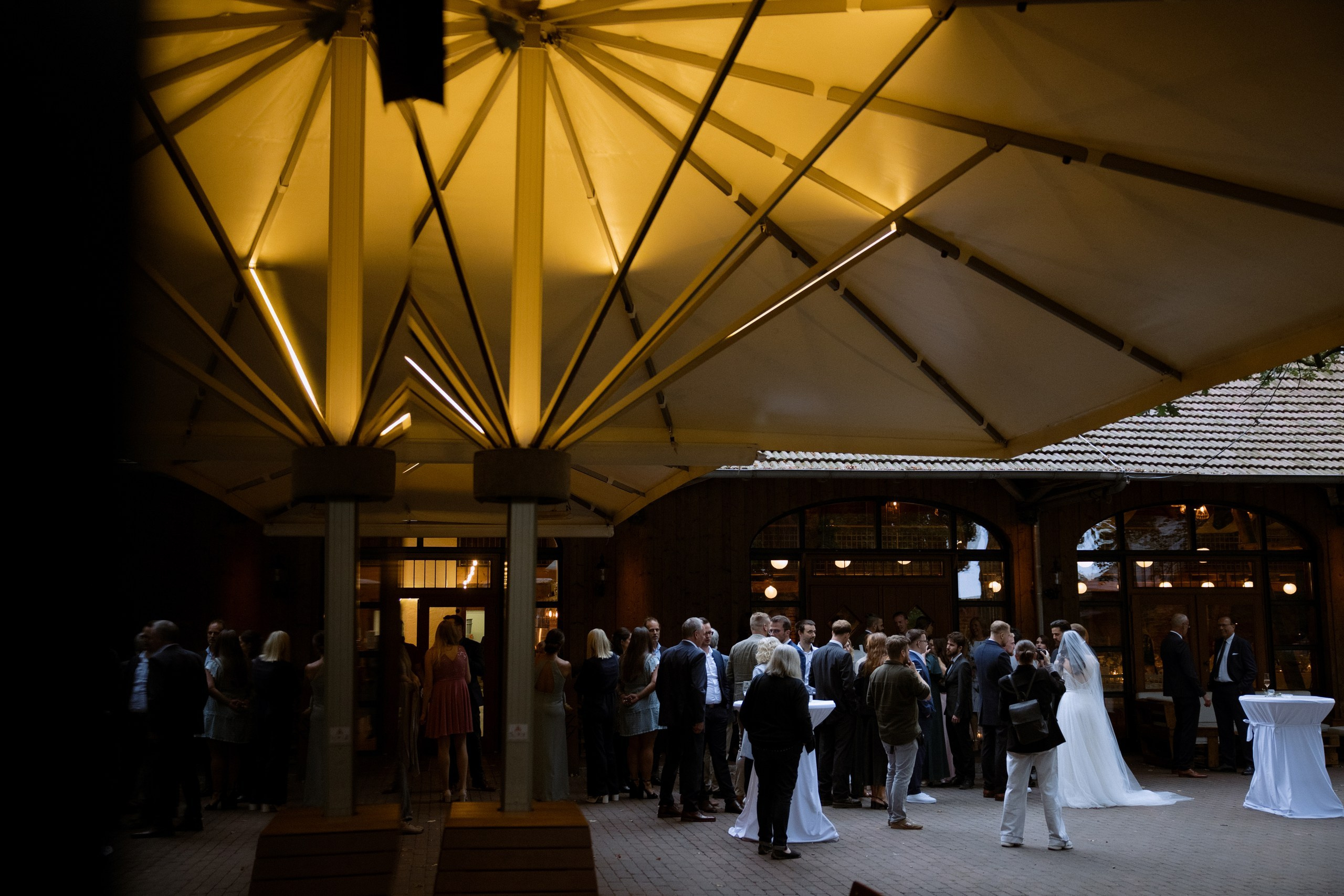 Michelle und Tobias. Galina and Nikita Bykovets, a wedding photographer and videographer duo in Germany
