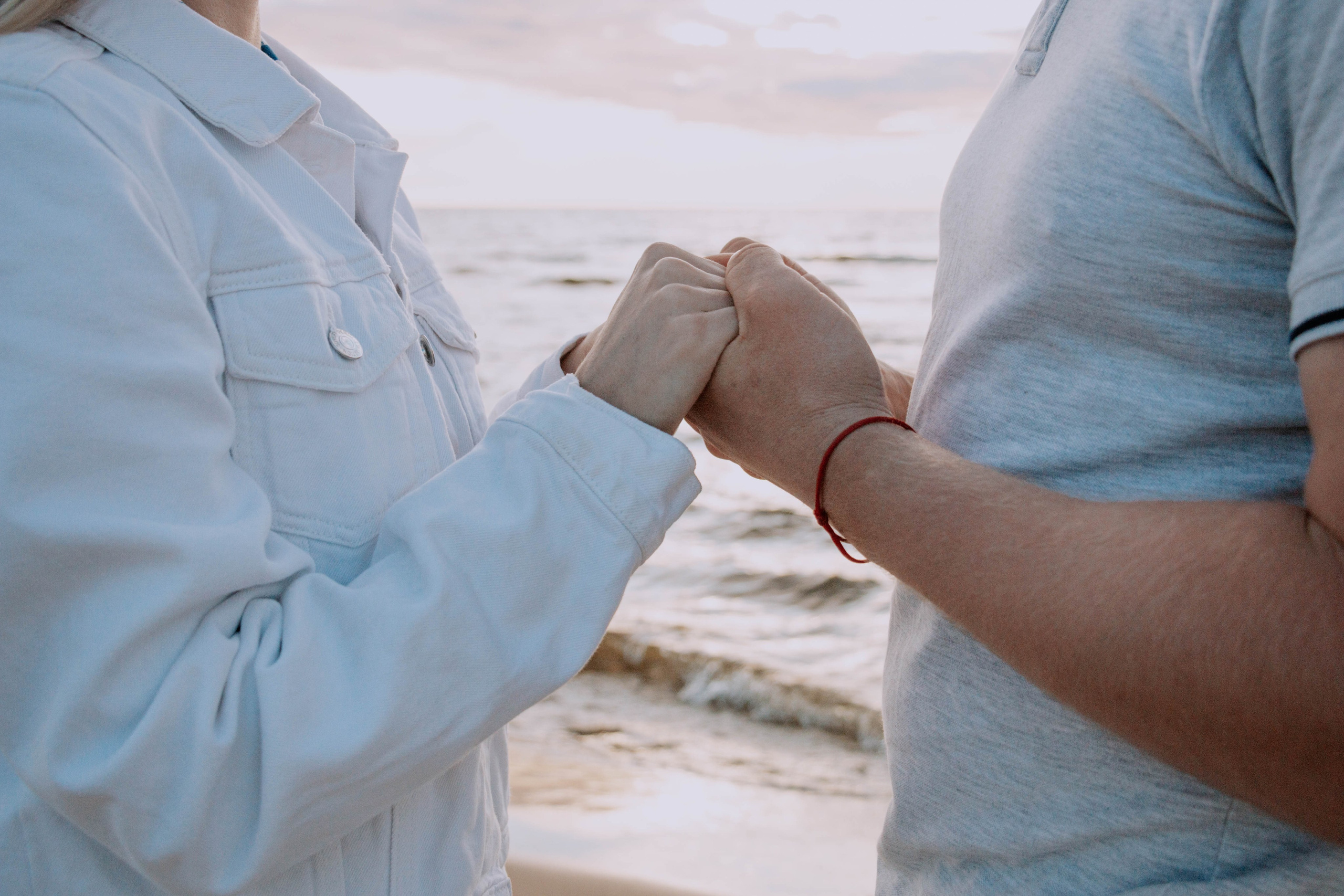 Бережно сохраняю ваши чувства и истории на своих фотографиях