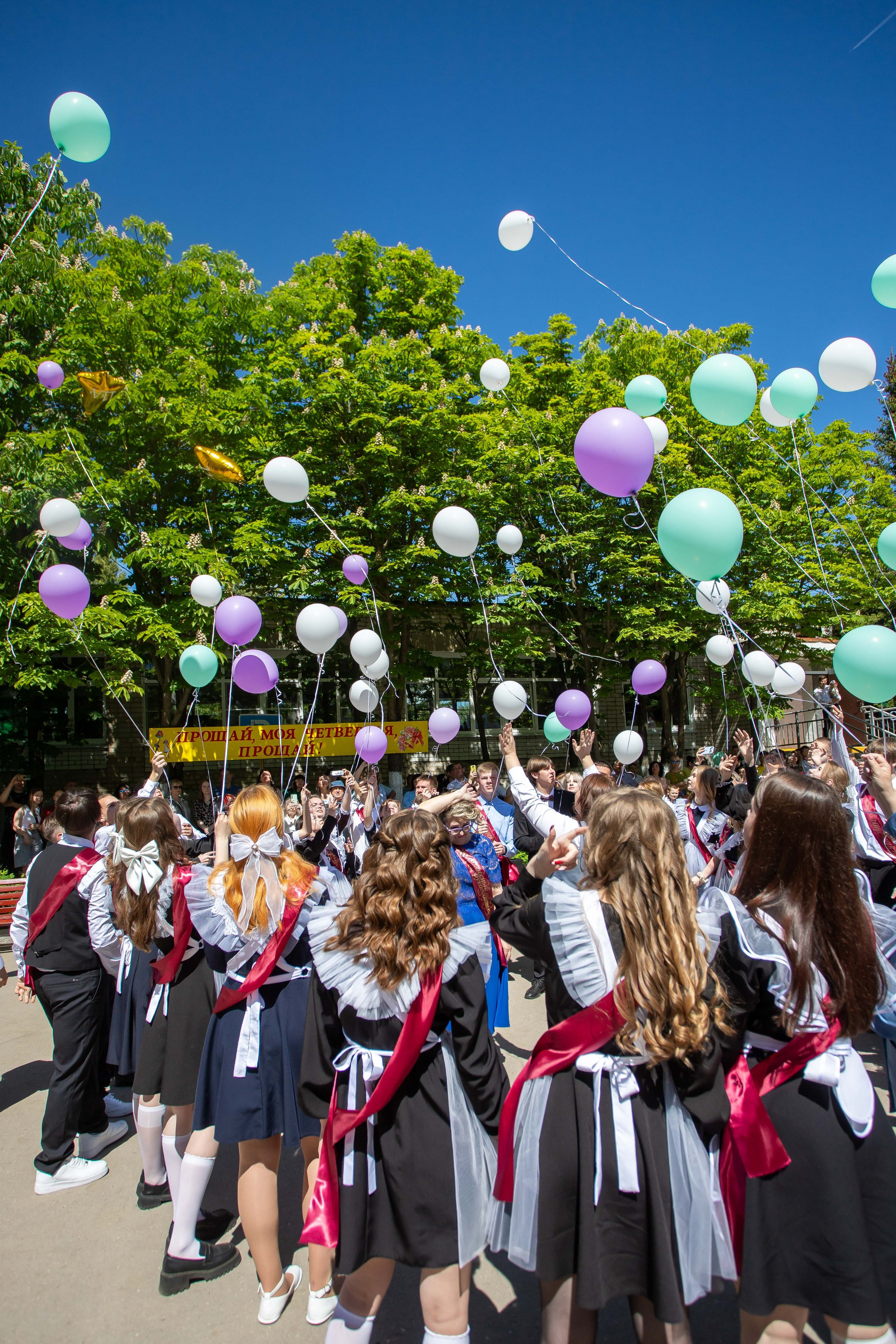 Последний звонок. Выпускные альбомы и фильмы