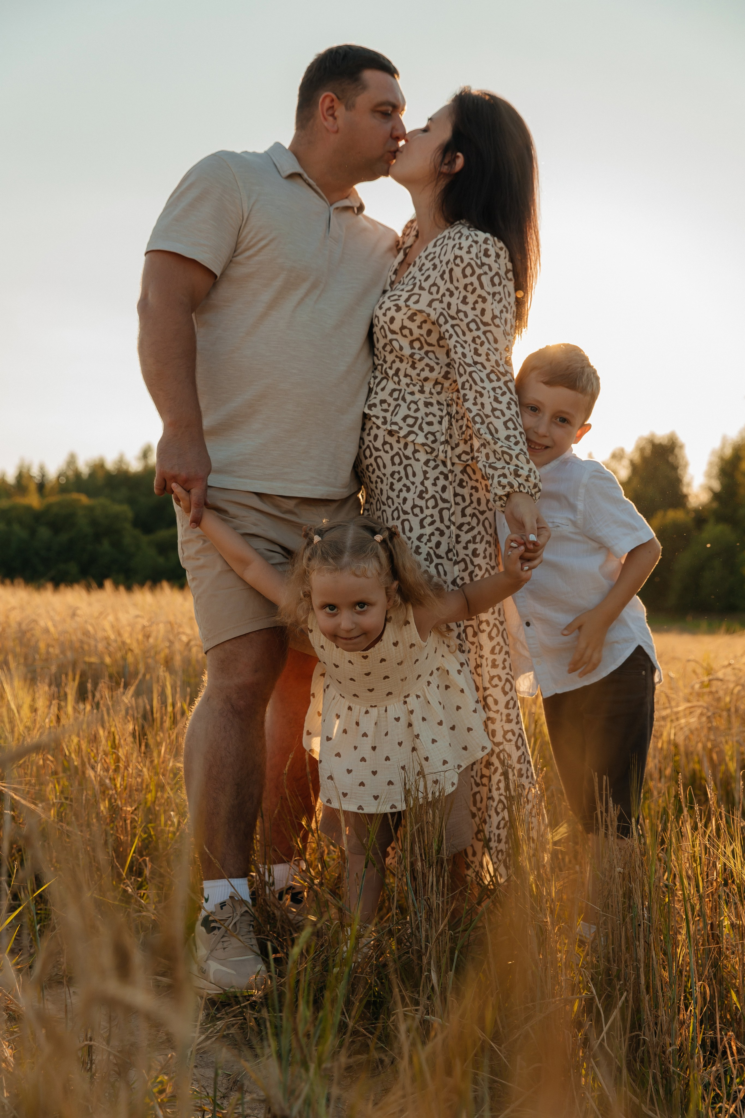 Дима Алёна Добромир и Стеша. Семейный фотограф Москва