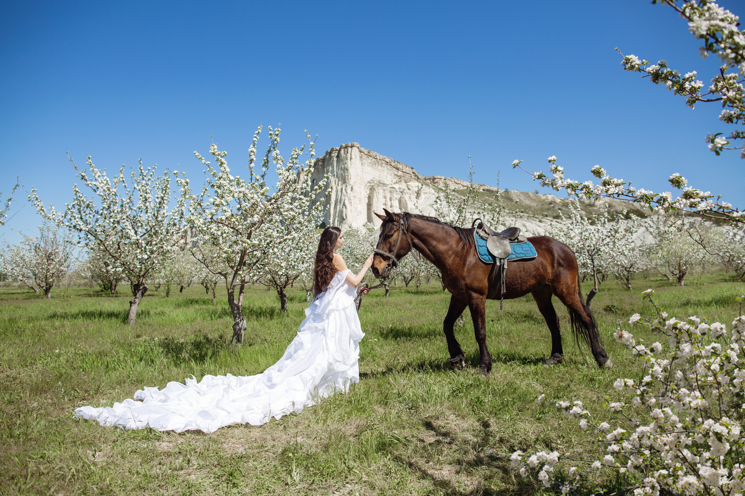 Фотосессия Людмилы в яблоневом саду. Фотограф Анапа, Краснодарский Край, Крым