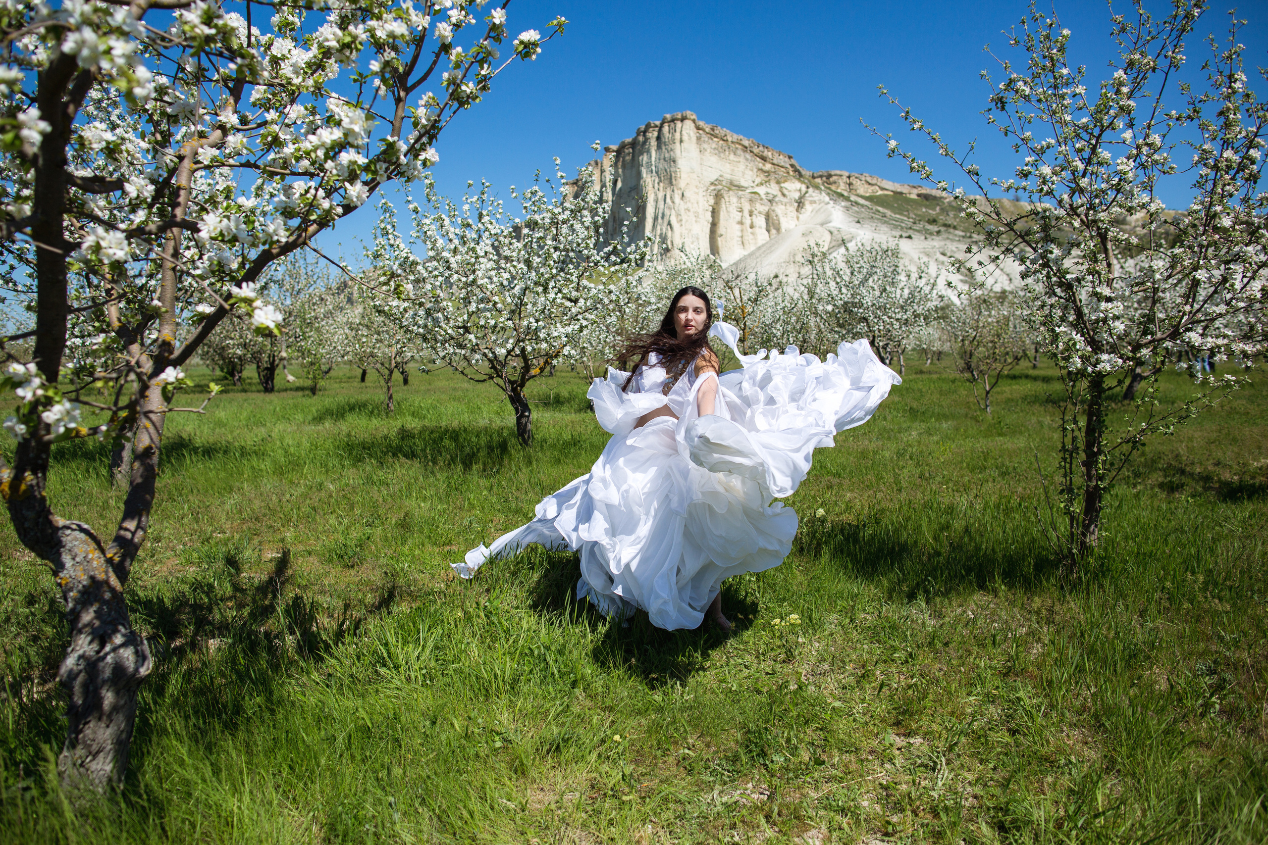 Фотосессия Людмилы в яблоневом саду. Фотограф Анапа, Краснодарский Край, Крым