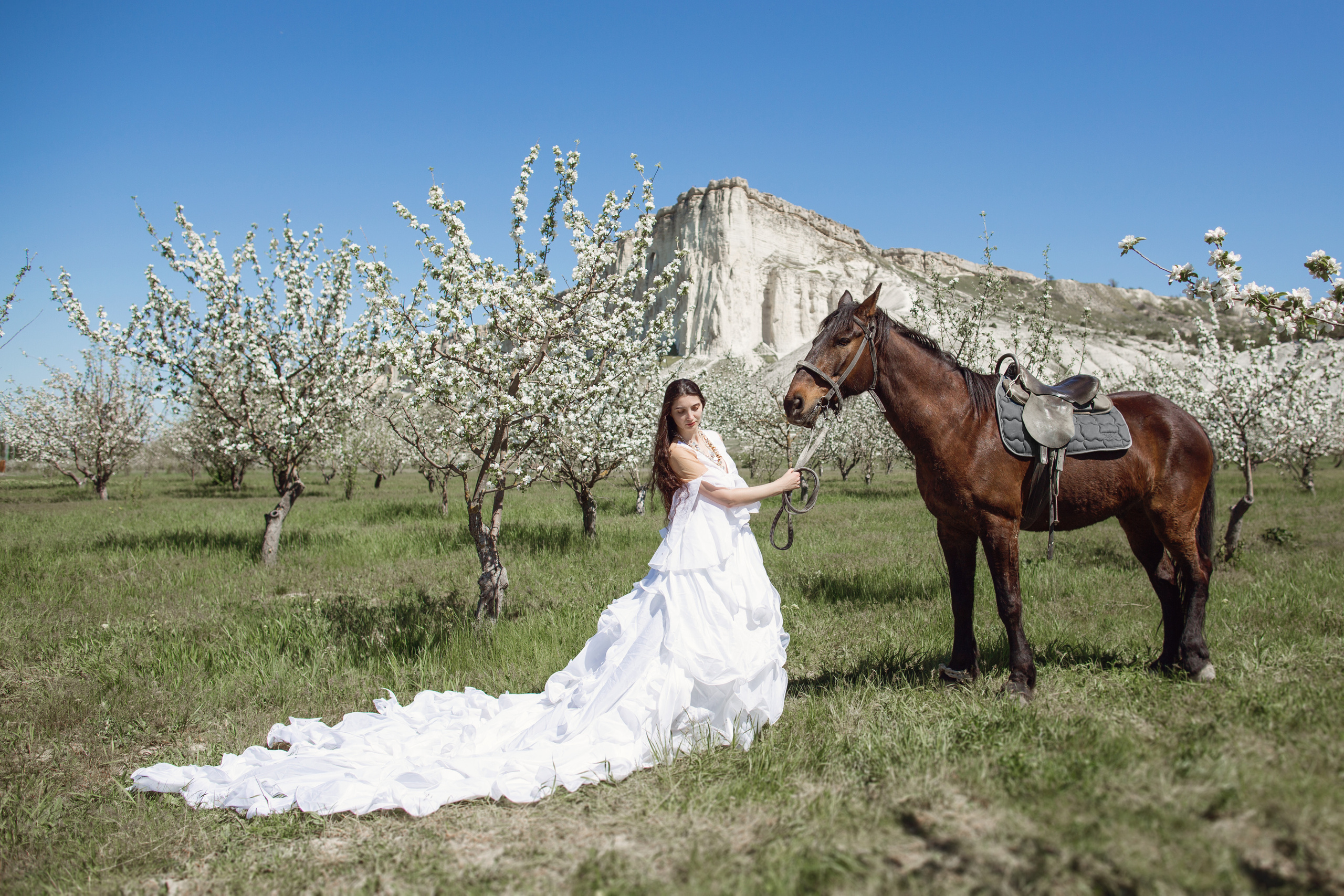 Фотосессия Людмилы в яблоневом саду. Фотограф Анапа, Краснодарский Край, Крым