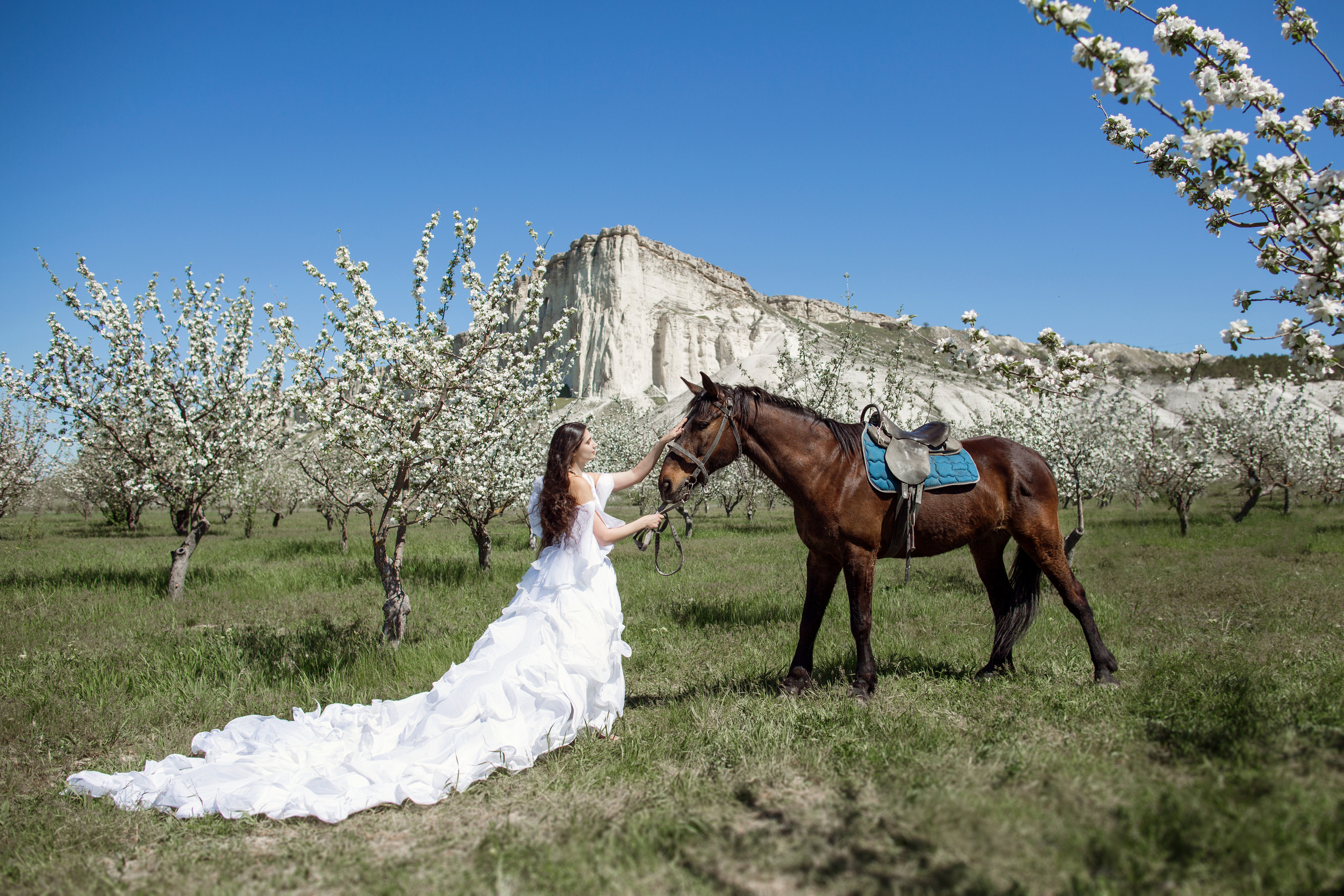 Фотосессия Людмилы в яблоневом саду. Фотограф Анапа, Краснодарский Край, Крым