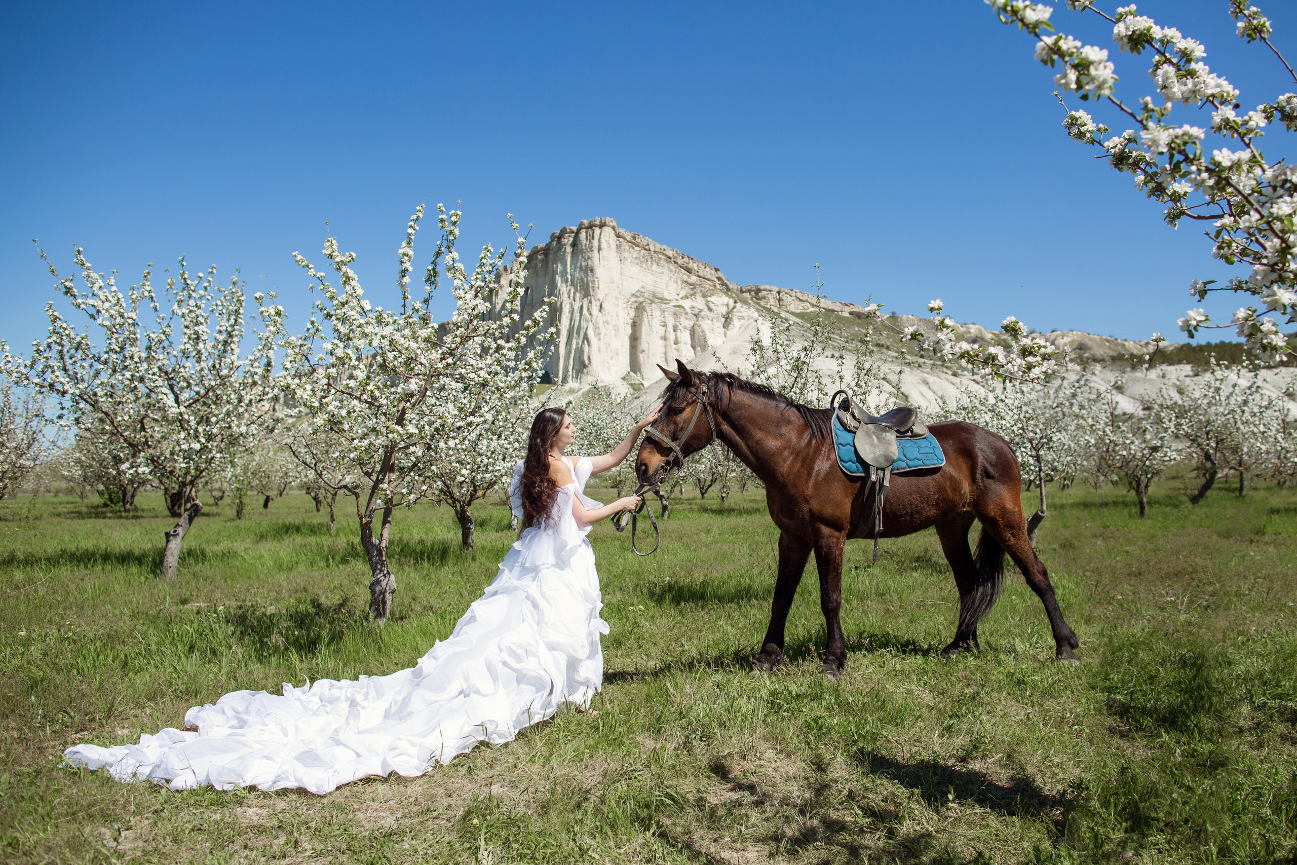 Фотосессия Людмилы в яблоневом саду. Фотограф Анапа, Краснодарский Край, Крым