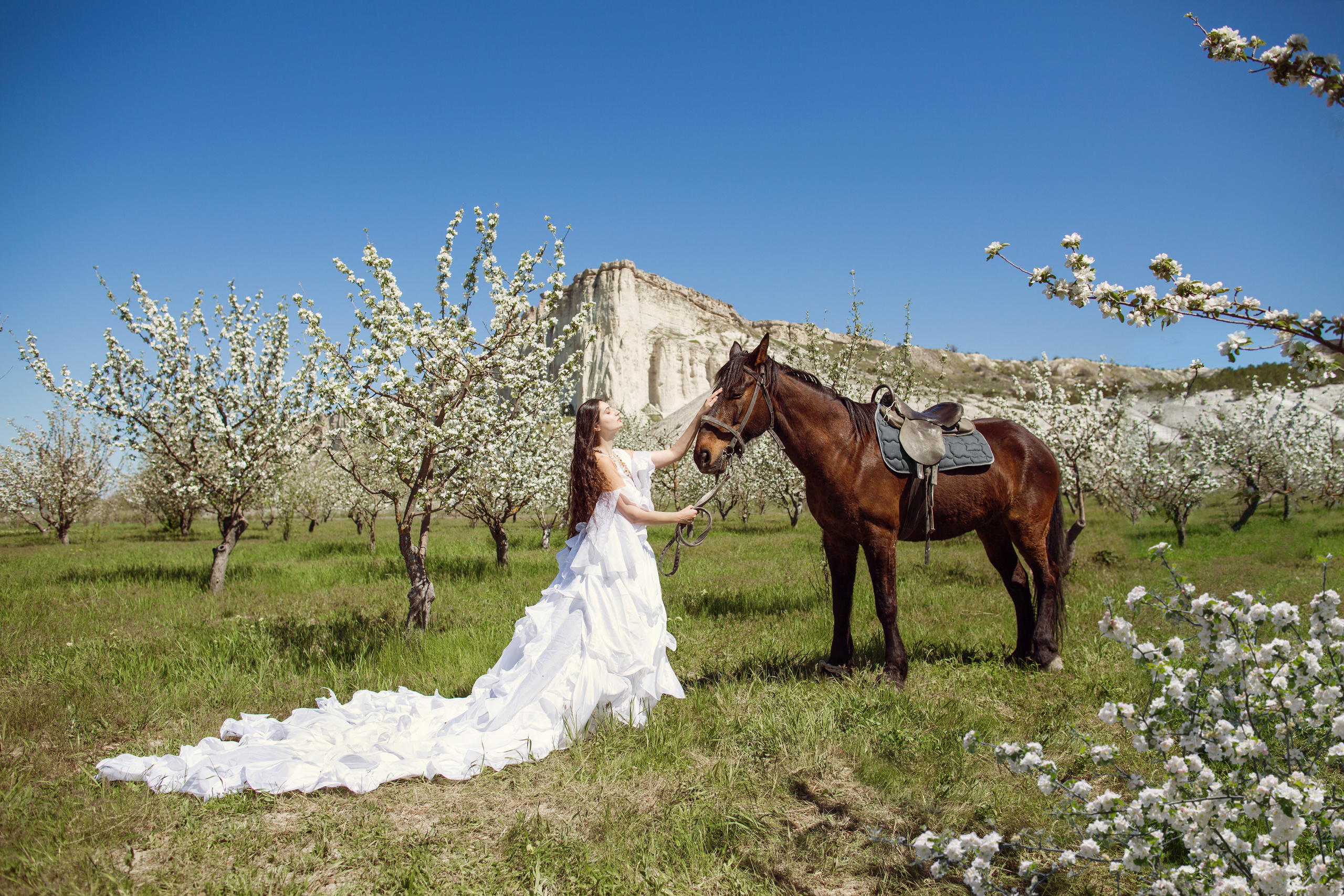 Фотосессия Людмилы в яблоневом саду. Фотограф Анапа, Краснодарский Край, Крым
