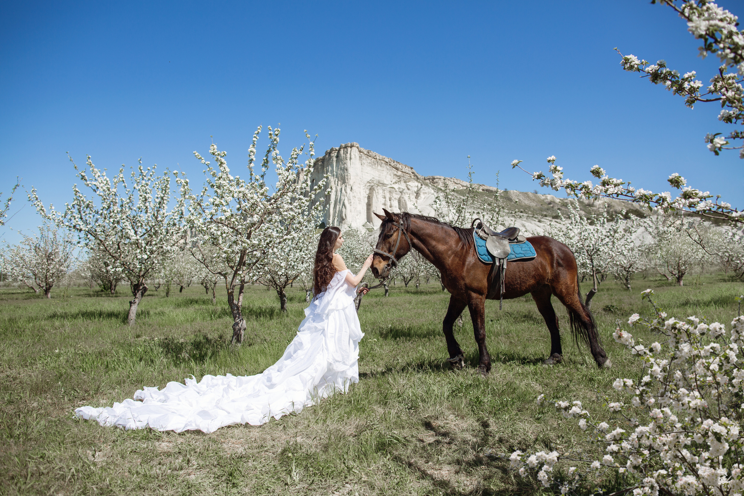 Фотосессия Людмилы в яблоневом саду. Фотограф Анапа, Краснодарский Край, Крым