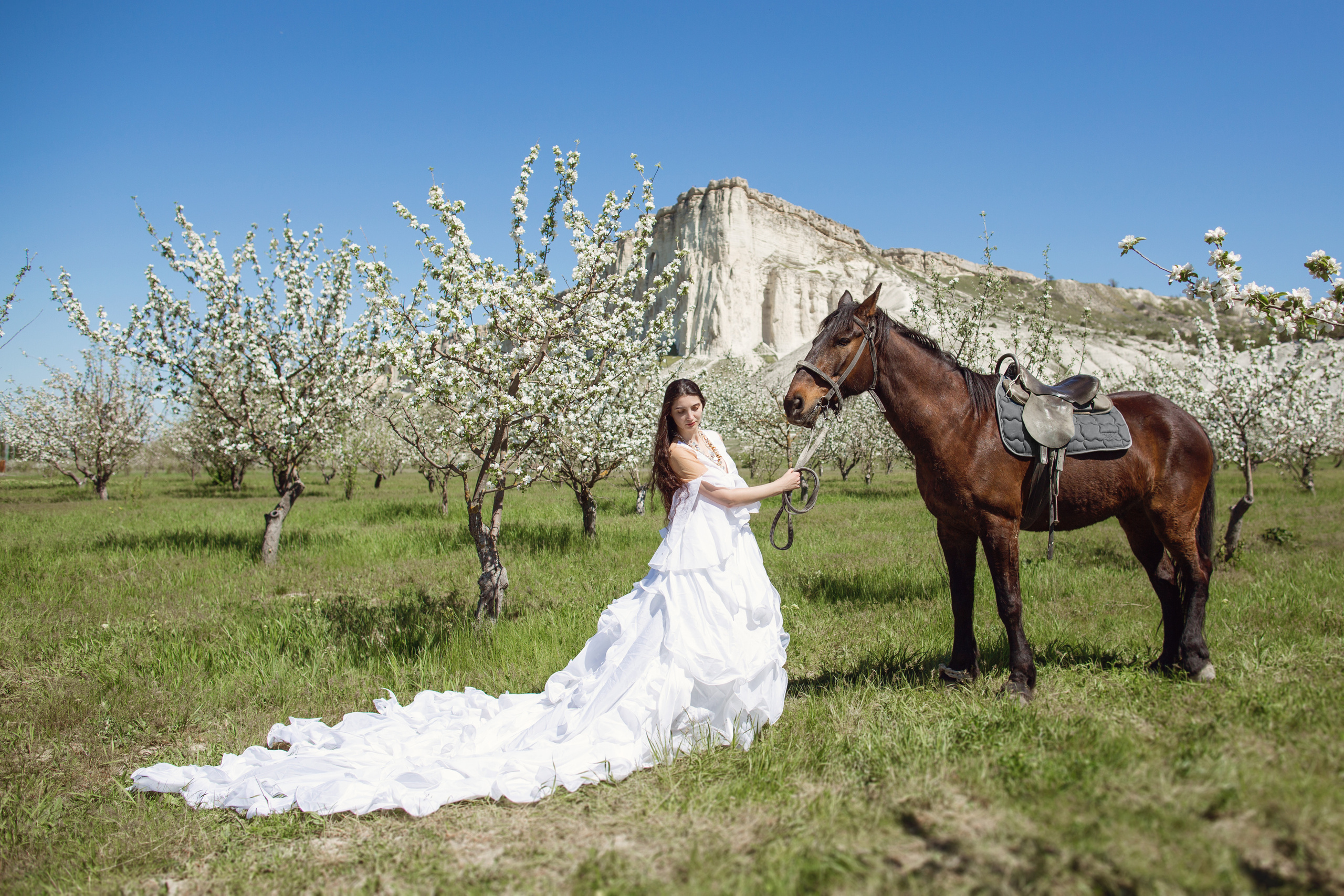 Фотосессия Людмилы в яблоневом саду. Фотограф Анапа, Краснодарский Край, Крым