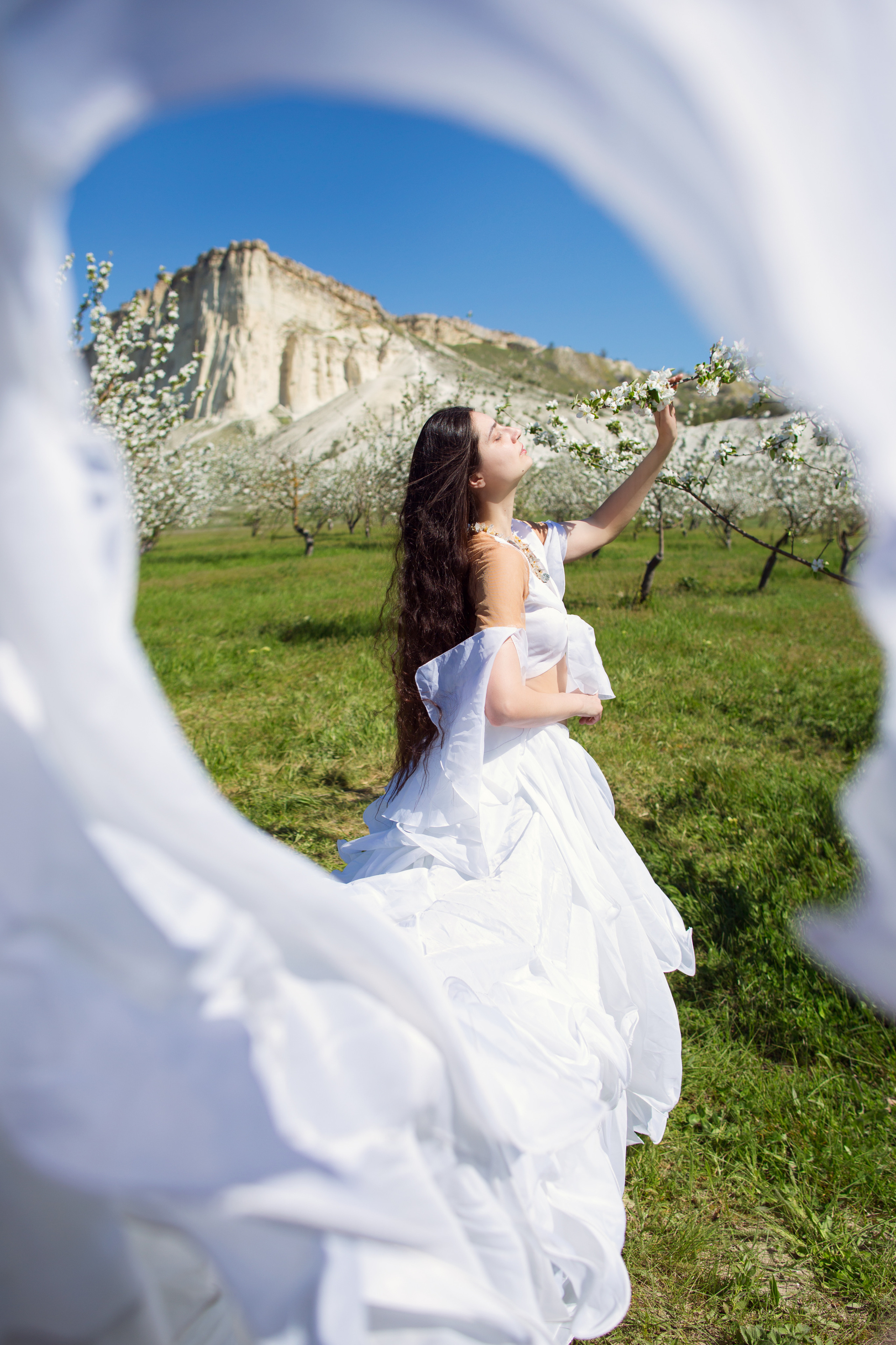 Фотосессия Людмилы в яблоневом саду. Фотограф Анапа, Краснодарский Край, Крым