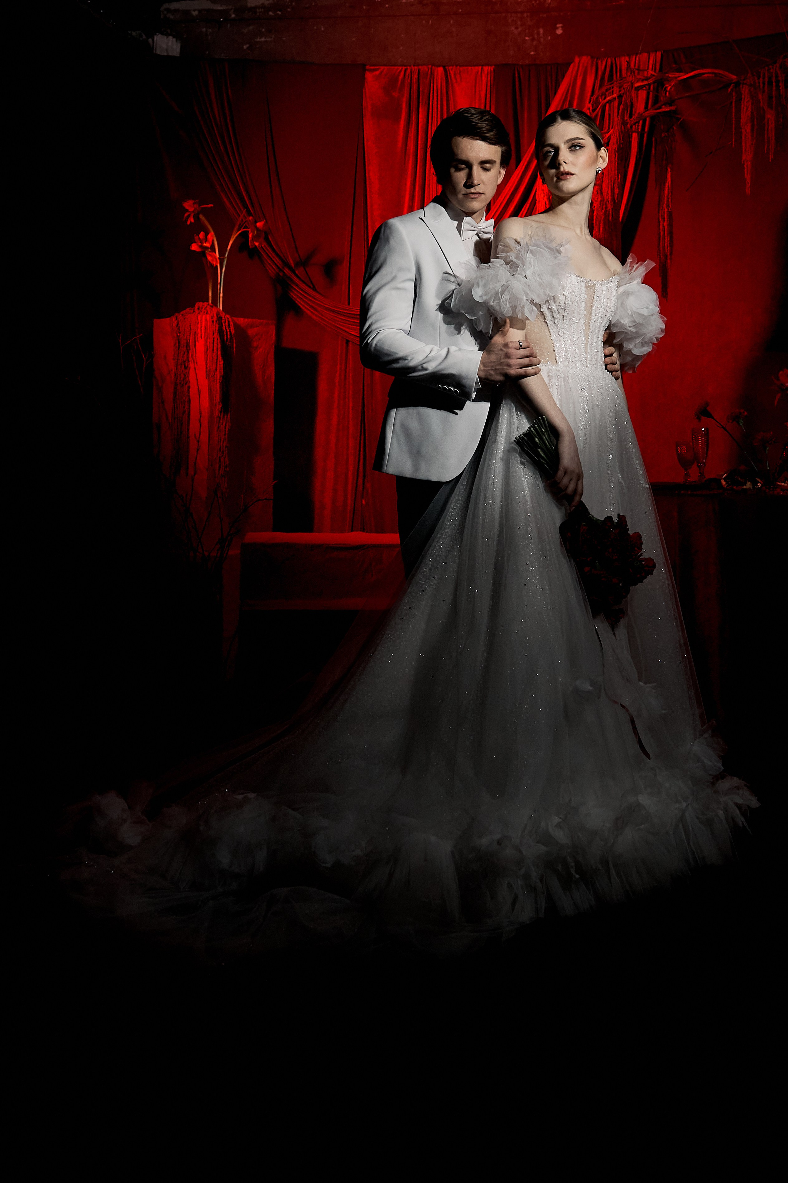 Red. Свадебный фотограф в Красноярске Владимир Ятмасов