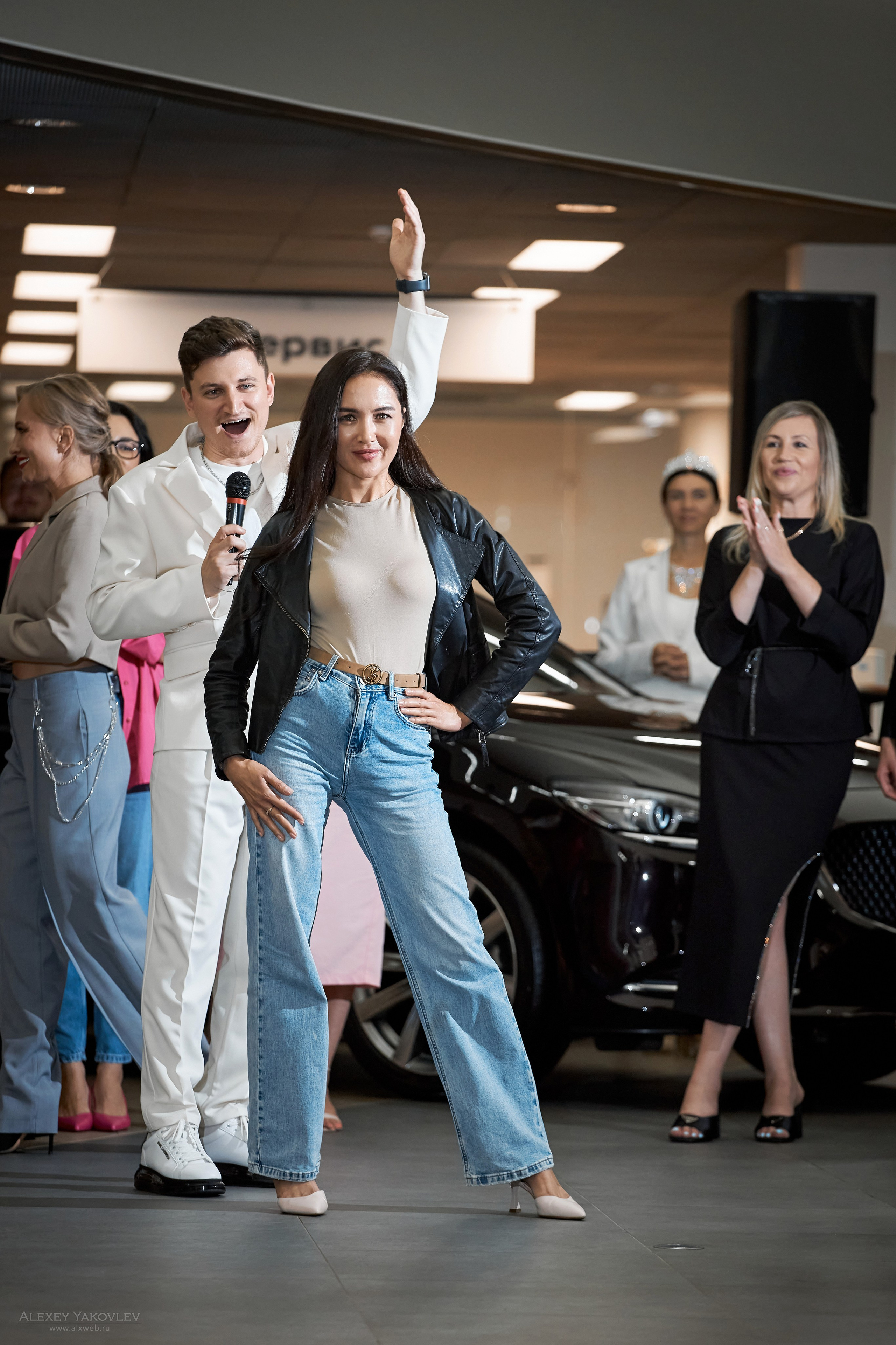 Модный показ PRE-FALL модельной школы Modeling+. Фотограф Алексей Яковлев