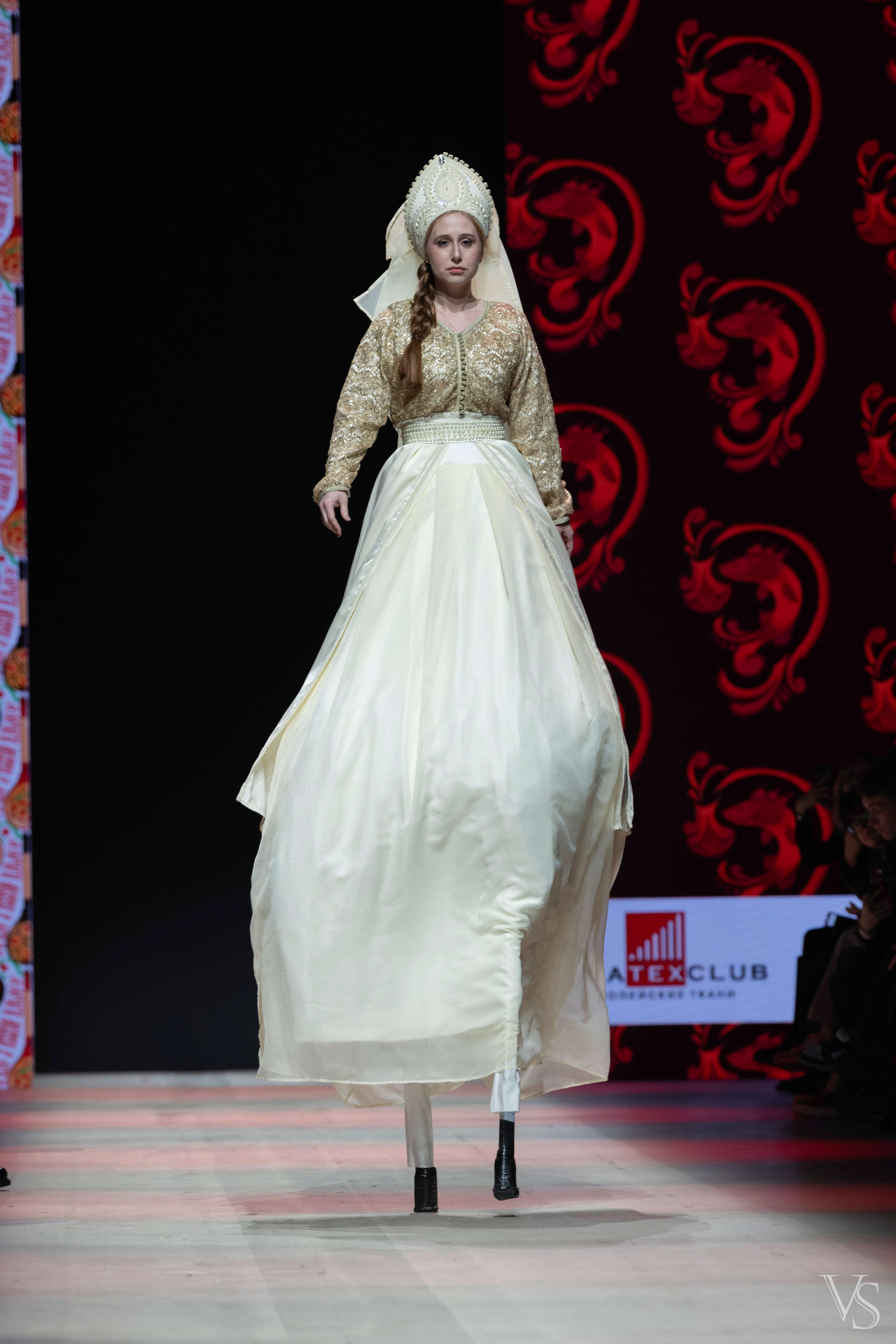 Неделя Российской моды. Манеж. РГУ Косыгина. Фотограф Виктор Степанов