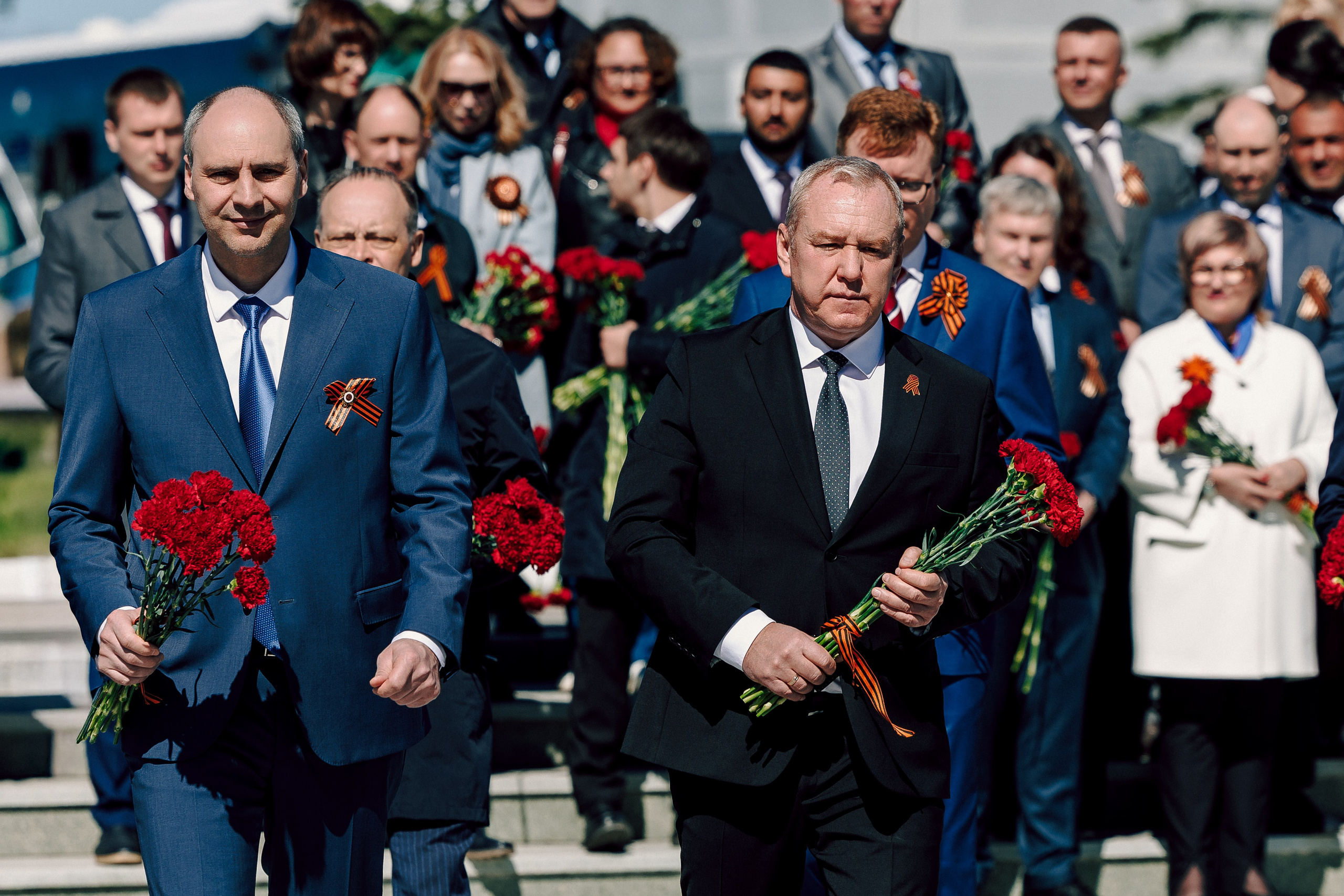 Торжественный митинг, посвящённый открытию Мемориала Славы воинам-новотрубникам. Лёшка Варзегов — фотограф