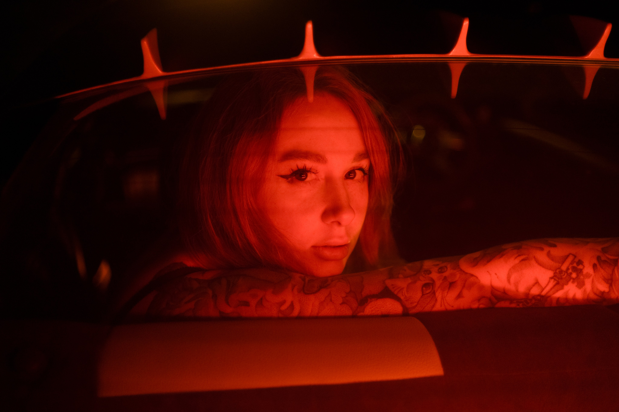 Вика и машина. Фотограф Коробова Екатерина