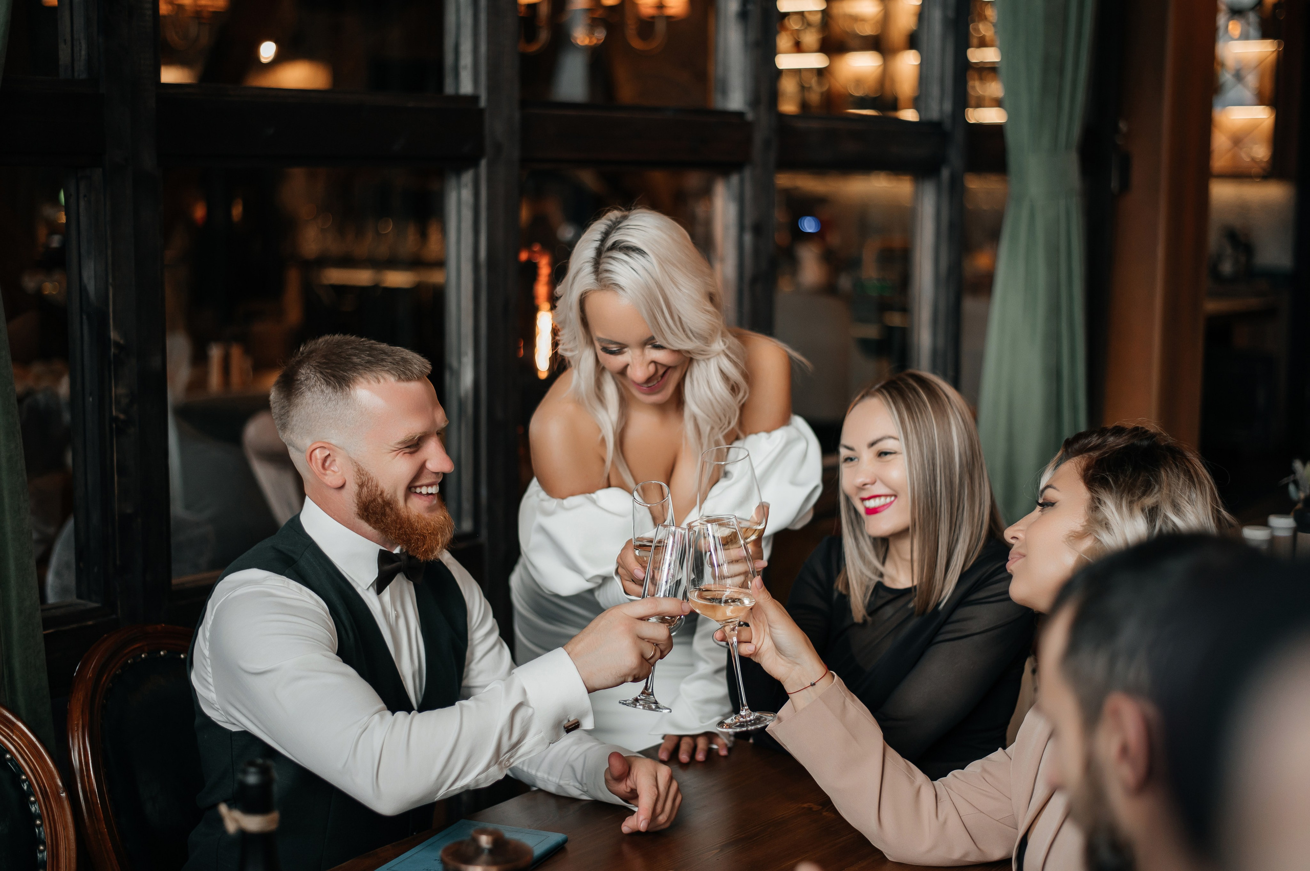 Iove. Свадебный и семейный фотограф в Красноярске Виктория Тимонина