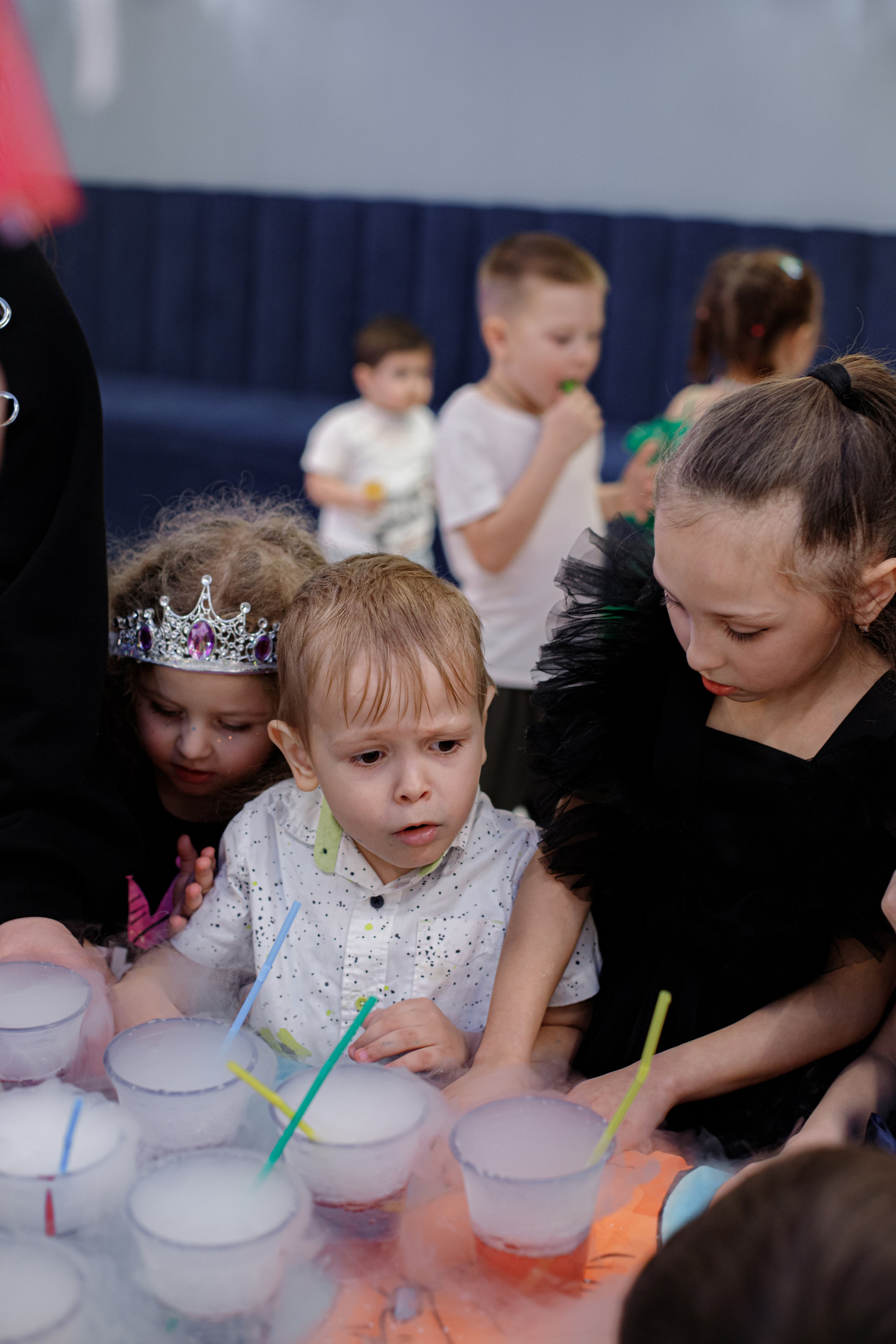 ASIA'S BIRTHDAY PARTY. Photokarish