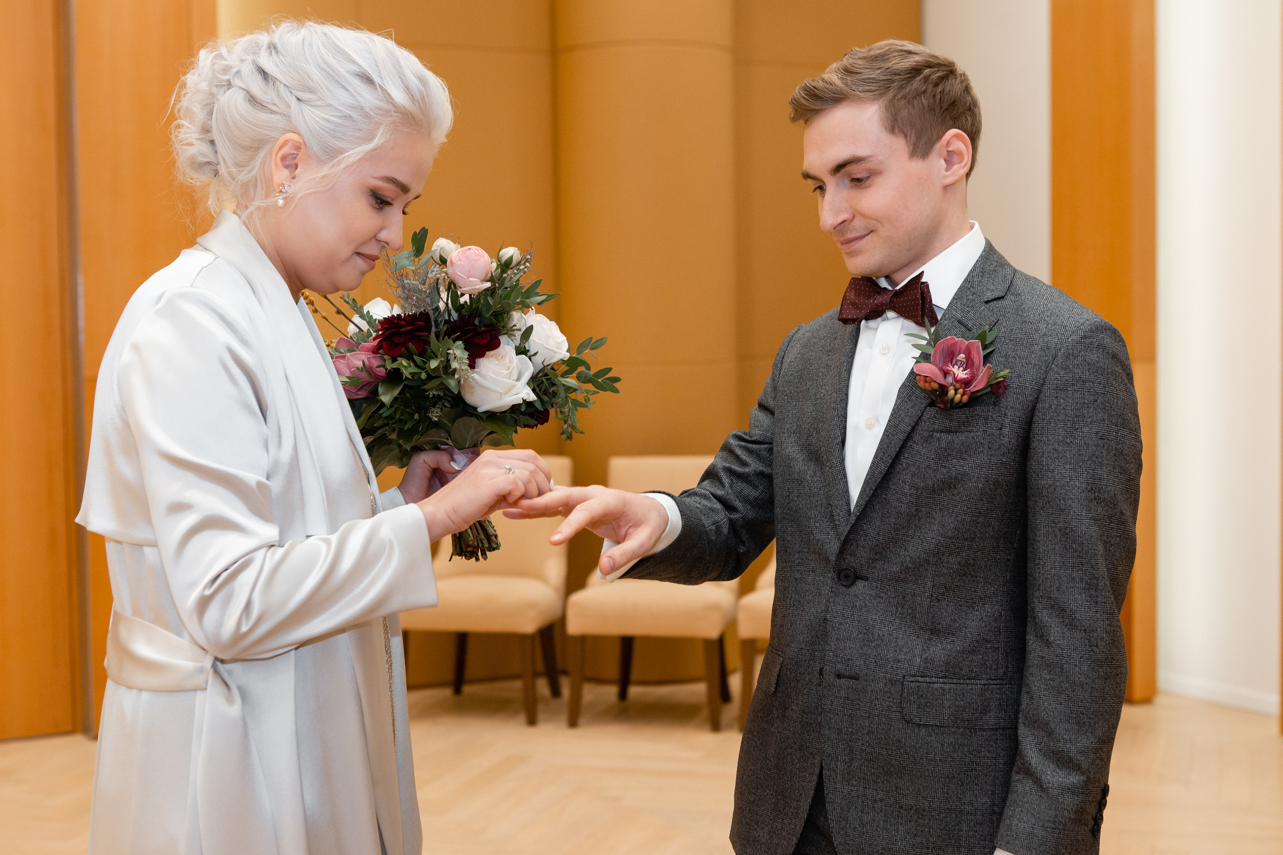 Александр и Ольга. Видеосъемка и фотосъемка свадеб. Фотограф и оператор на свадьбу. Видеосъемка подкастов, собственная видео-фотостудии. Предметная фотосъемка